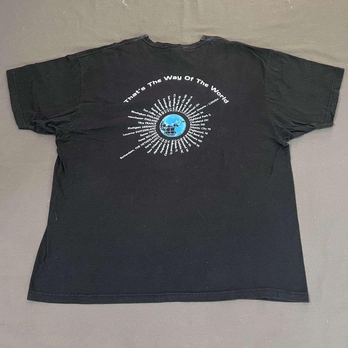 Band Tees Vintage Y2K Earth, Wind & Fire Promo Tour Tee 2XL R&B Size US XXL / EU 58 / 5 - 5 Thumbnail