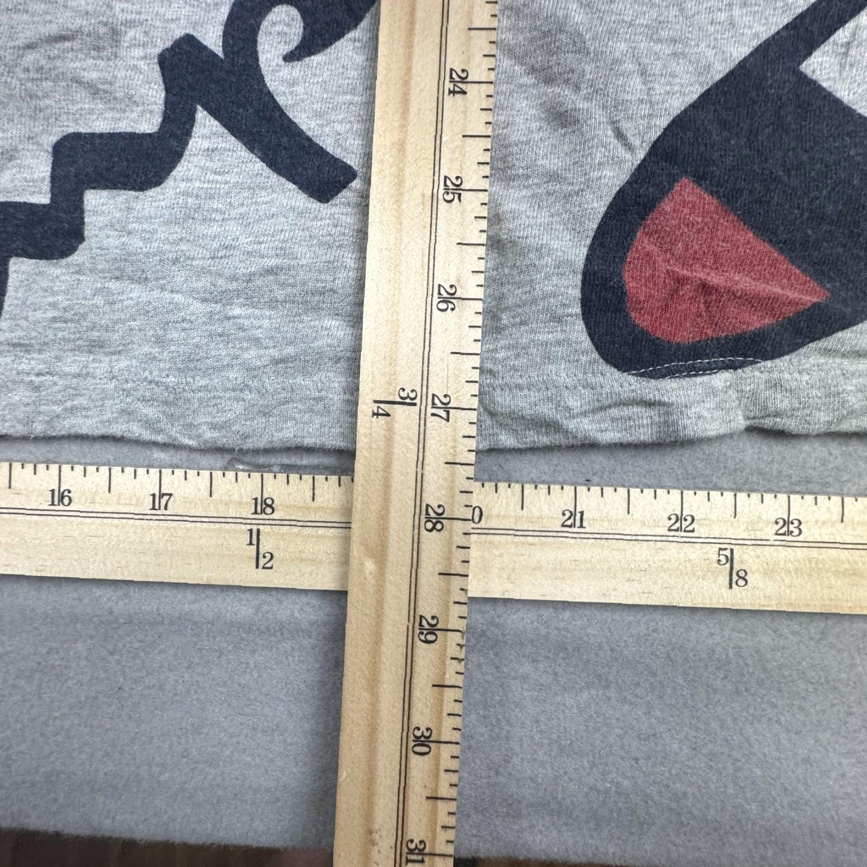 Champion Champion Gray Shirt Mens Medium Graphic Print Crew Neck Athletic Tee Size US M / EU 48-50 / 2 - 7 Thumbnail