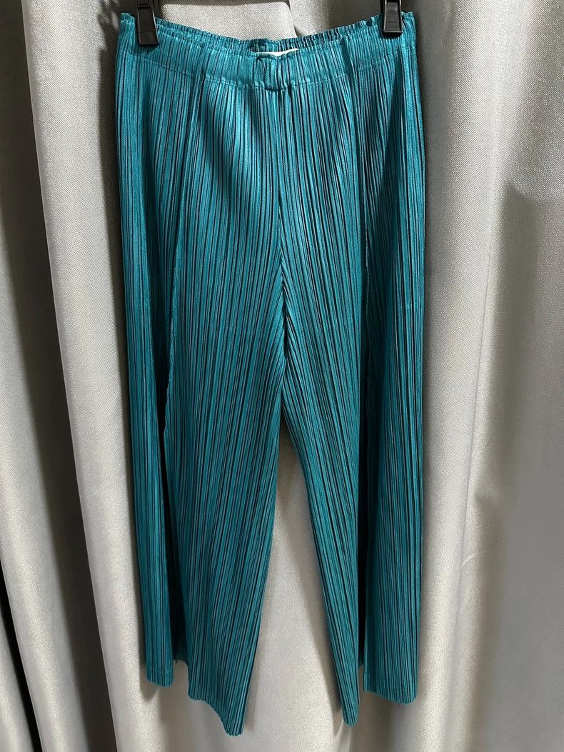 Issey Miyake Issey Miyake Green wide-leg pants Size 26" / US 2 / IT 38 - 1 Thumbnail