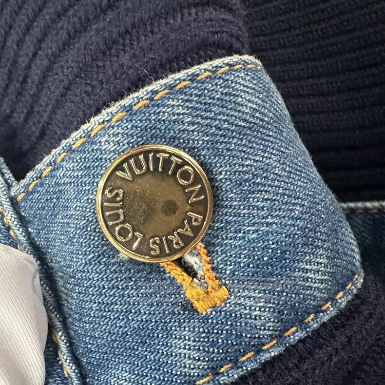Louis Vuitton Louis Vuitton Blue metallic monogrammed logo button-panele Size XS / US 0-2 / IT 36-38 - 3 Thumbnail