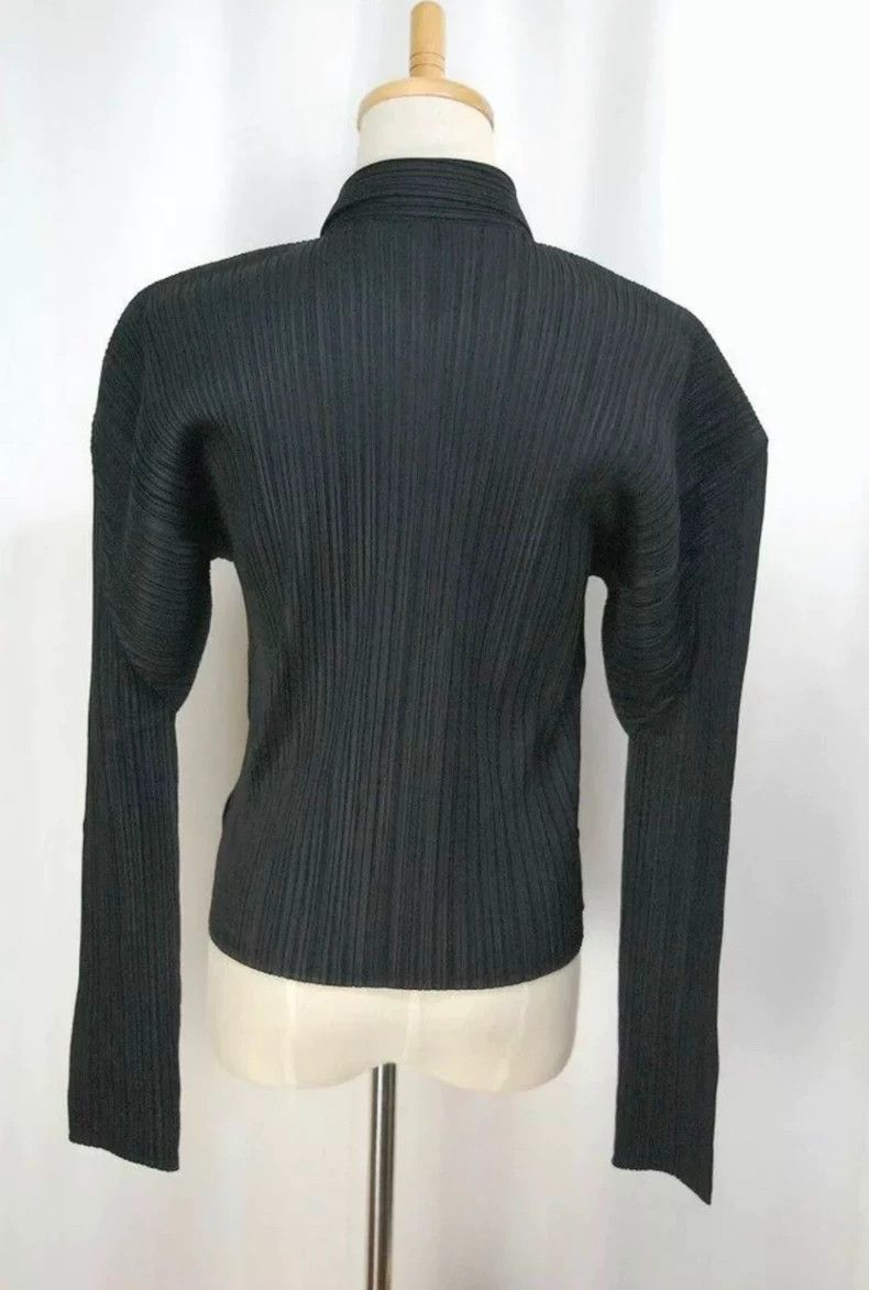 Issey Miyake issey miyake size：4 Fly-shoulder zipper cardigan 2506-Nexta Size XXS / US 00 / IT 34 - 3 Thumbnail