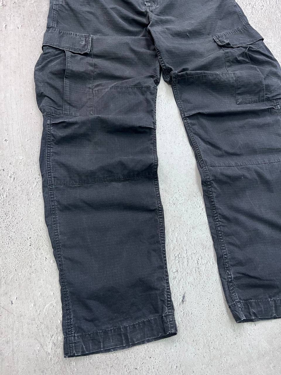 Carhartt × Carhartt Wip × Vintage Vintage Carhartt Cargo Pants Style Faded Distressed Sk8 Y2K Size US 38 / EU 54 - 4 Thumbnail