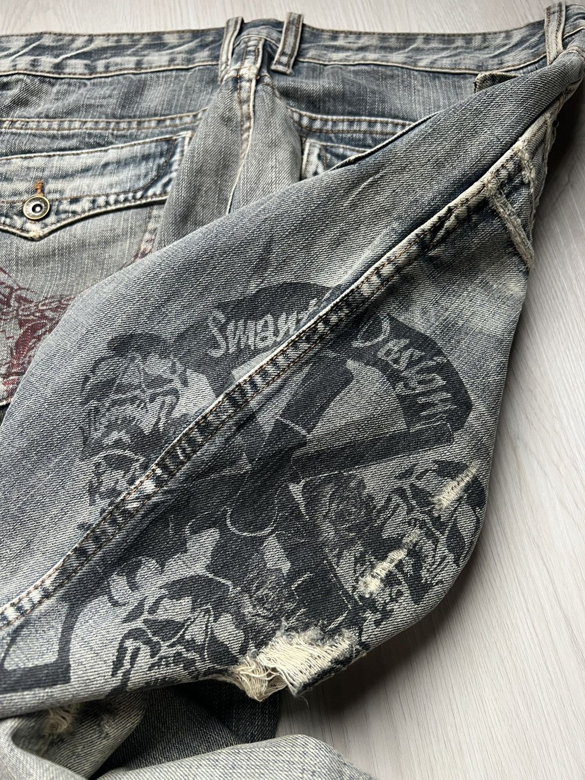 If Six Was Nine Semantic Design Tribal Tatto Printed Destroyed Flare Jeans Size US 32 / EU 48 - 6 Thumbnail