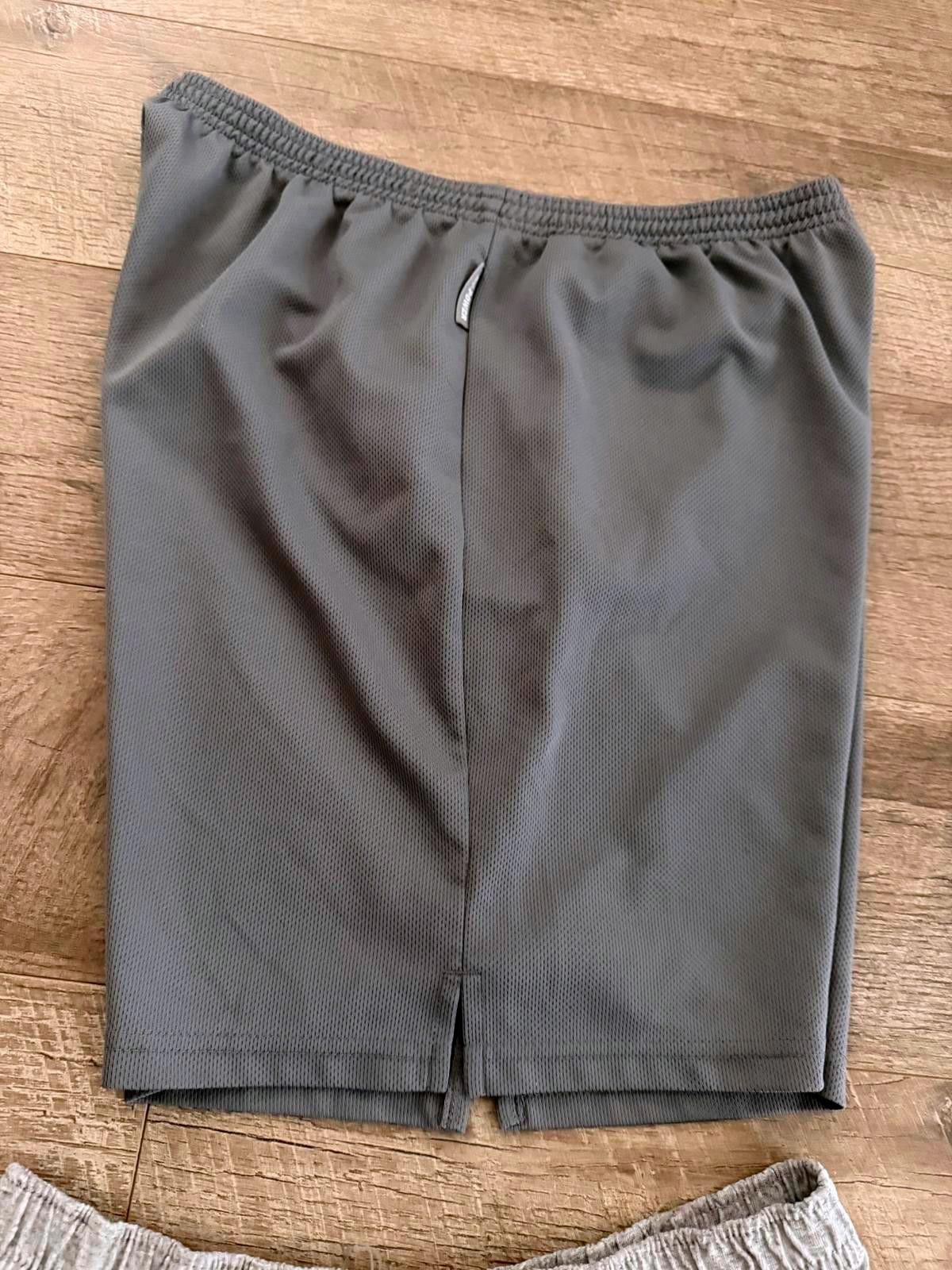 Russell Athletic Youth Boy Athletic Shorts Size US 26 / EU 42 - 9 Thumbnail
