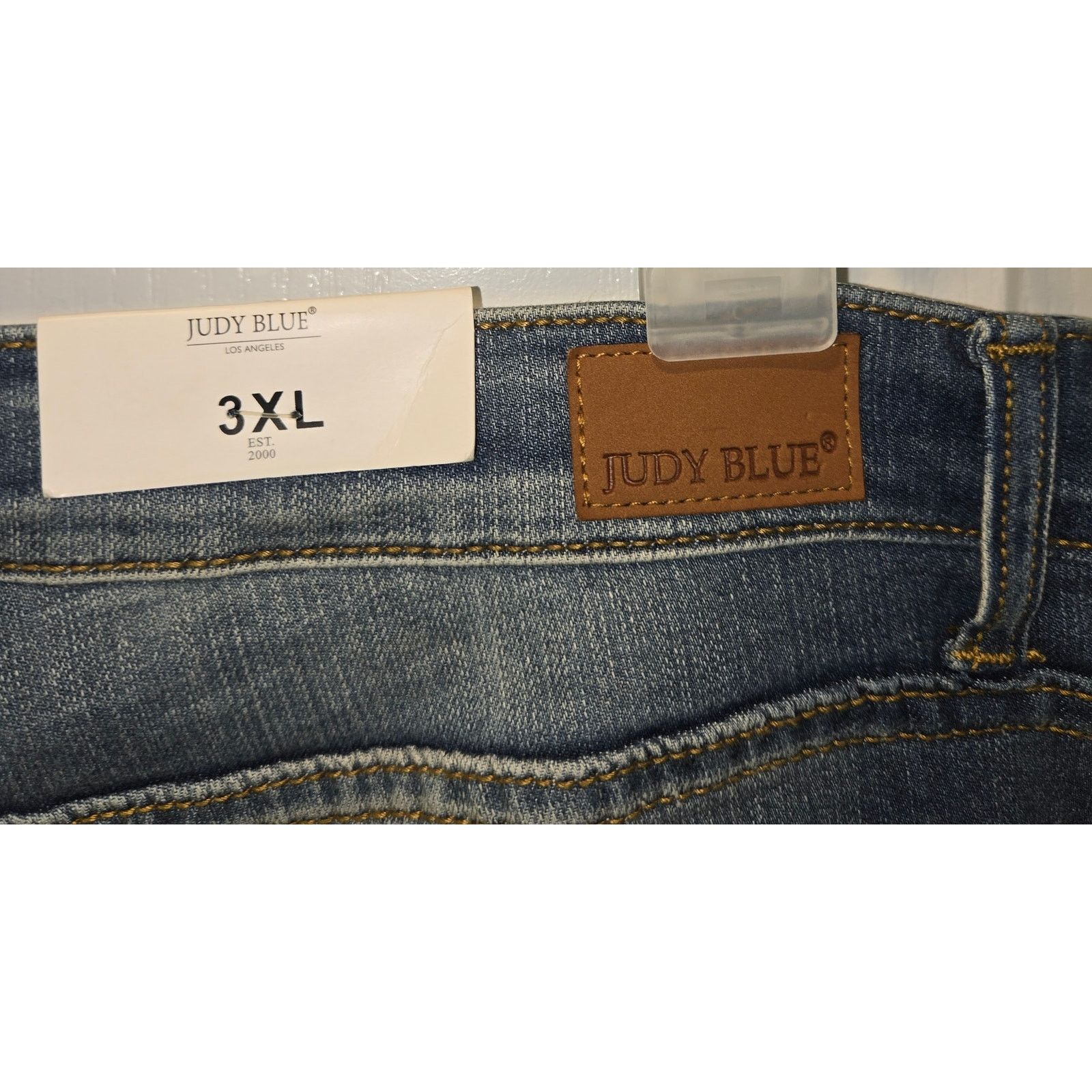 Judy Blue NWT Judy Blue Skinny Fit jeans sz 3XL Size 40" / US 18 - 4 Thumbnail