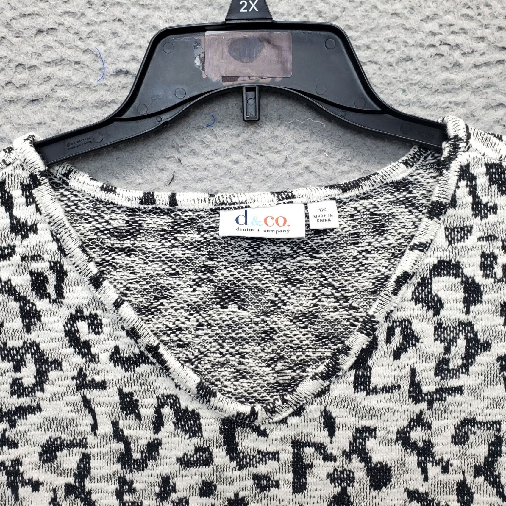 Denim & Co. Denim & Co. Tunic Top Womens 1X Multi Leopard Print Casual Long Sleeve V Neck Shirt Womens Size 1X Multicolor Leopard Print Casual Sleeve Dressy? Size XL / US 12-14 / IT 48-50 - 6 Thumbnail