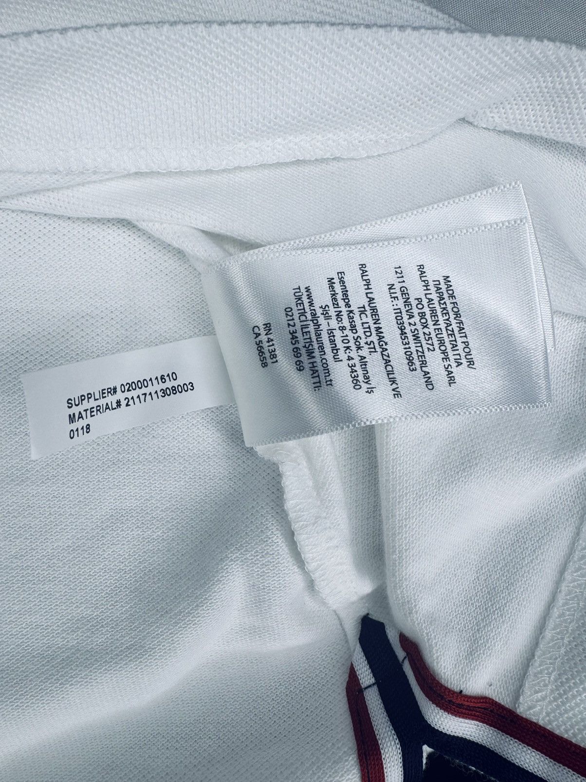 Polo Ralph Lauren Polo by Ralph Lauren White Fitted Polo with Navy & Red Trim Size L / US 10 / IT 46 - 7 Thumbnail
