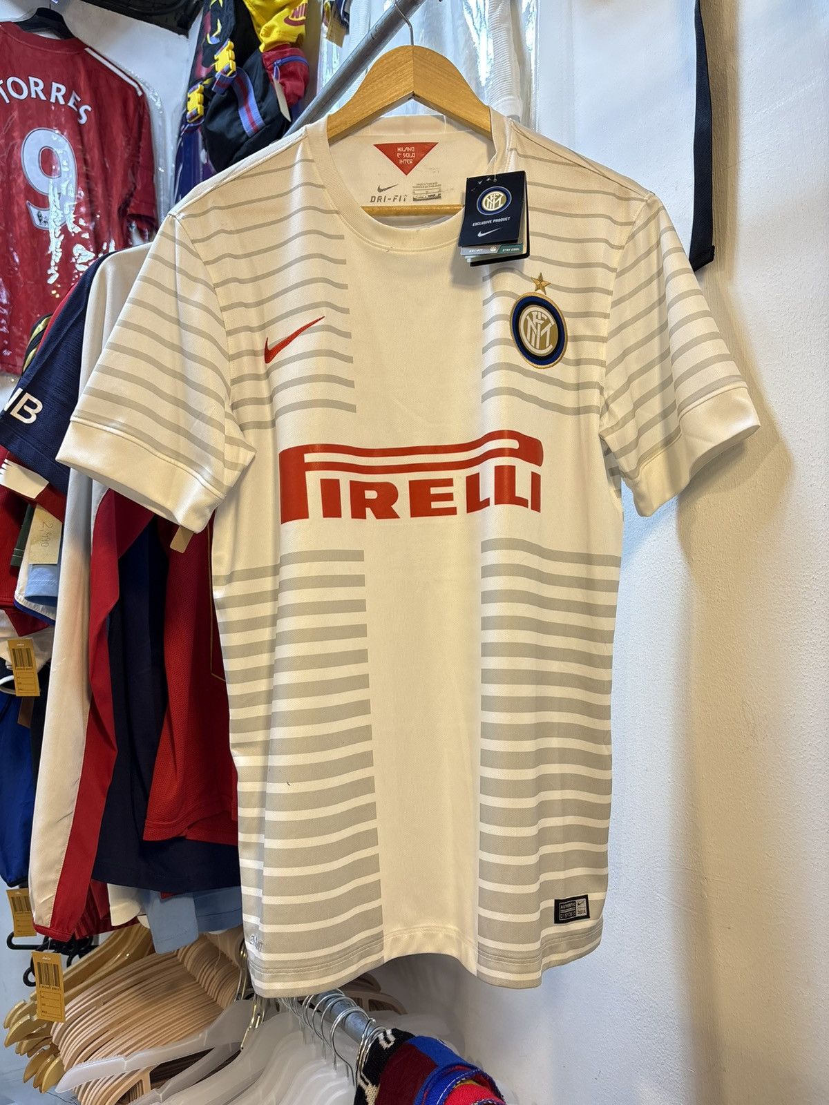 Nike 2014-2015 Inter Milan Away Kit New with tag Size US M / EU 48-50 / 2 - 1 Thumbnail