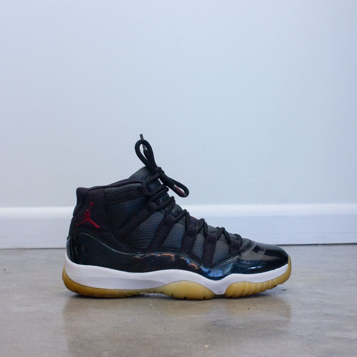 Jordan Brand Air Jordan 11 Retro 2015 '72-10' - 378037 002 Size US 8 / EU 41 - 5 Thumbnail