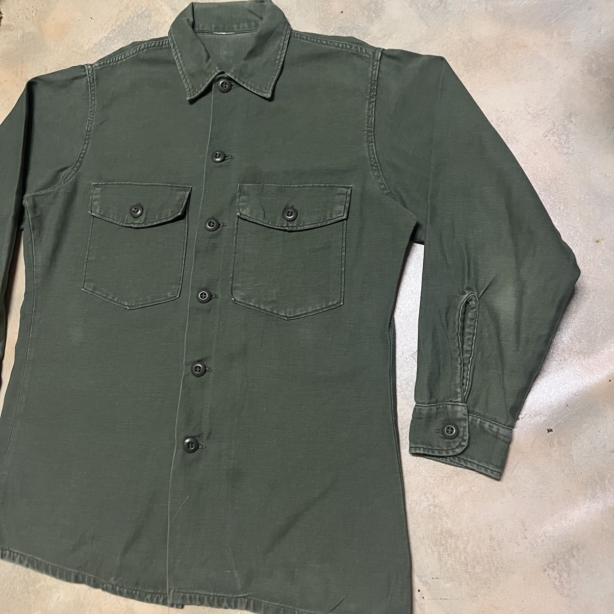 Vintage Vintage Military Army Issue Button Up Shirt Size US L / EU 52-54 / 3 - 2 Thumbnail