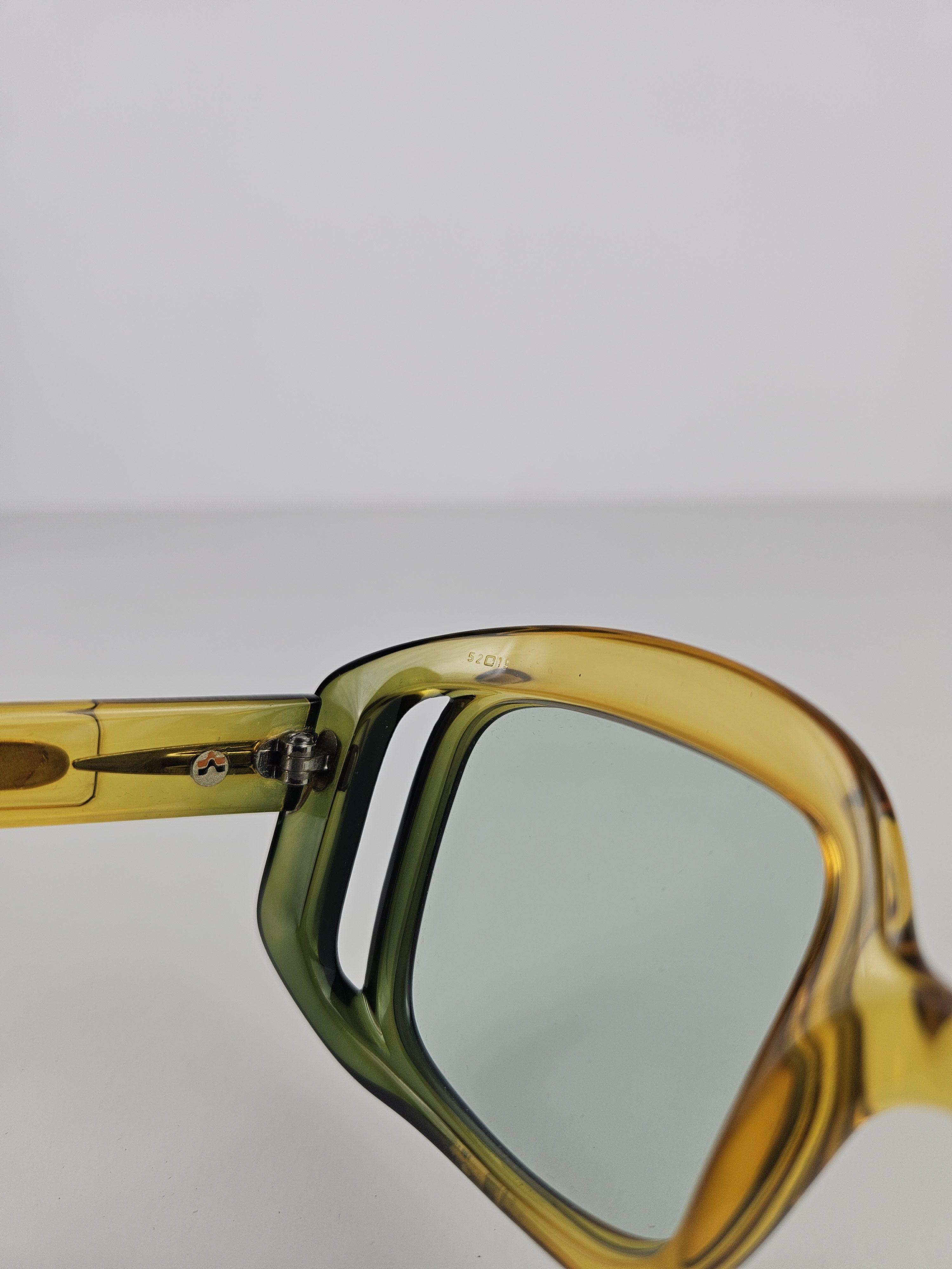 Dior Vintage 70s Dior C05 oversized sunglasses Size ONE SIZE - 16 Thumbnail