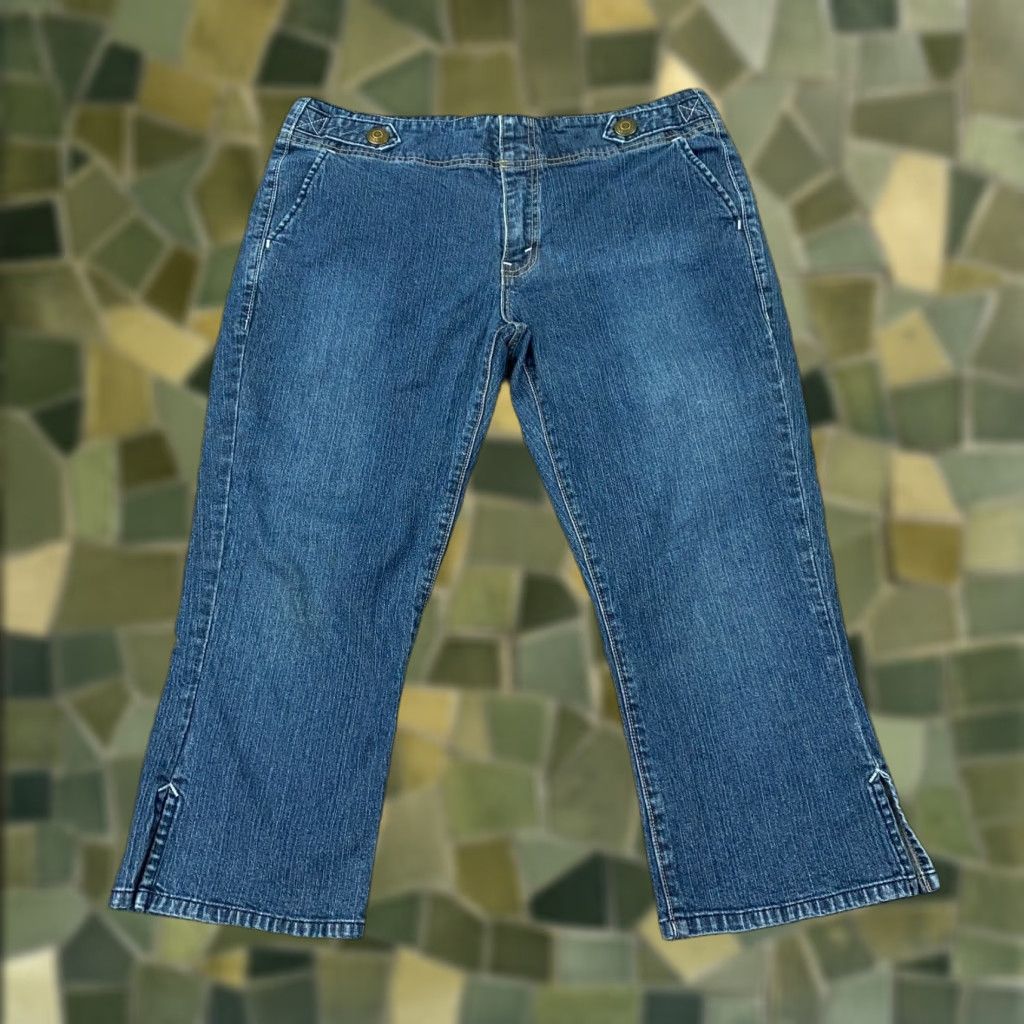 Levi's Levi Strauss Signature Cropped Jeans Womens Size 14 Blue Stretch Split Hem Size 36" / US 14 / IT 50 - 1 Thumbnail