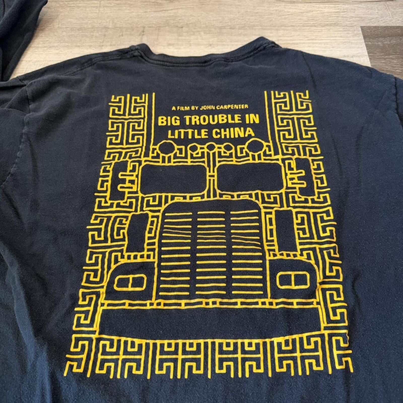 Fruit Of The Loom big trouble in little china long sleeve t shirt L Size US L / EU 52-54 / 3 - 5 Thumbnail