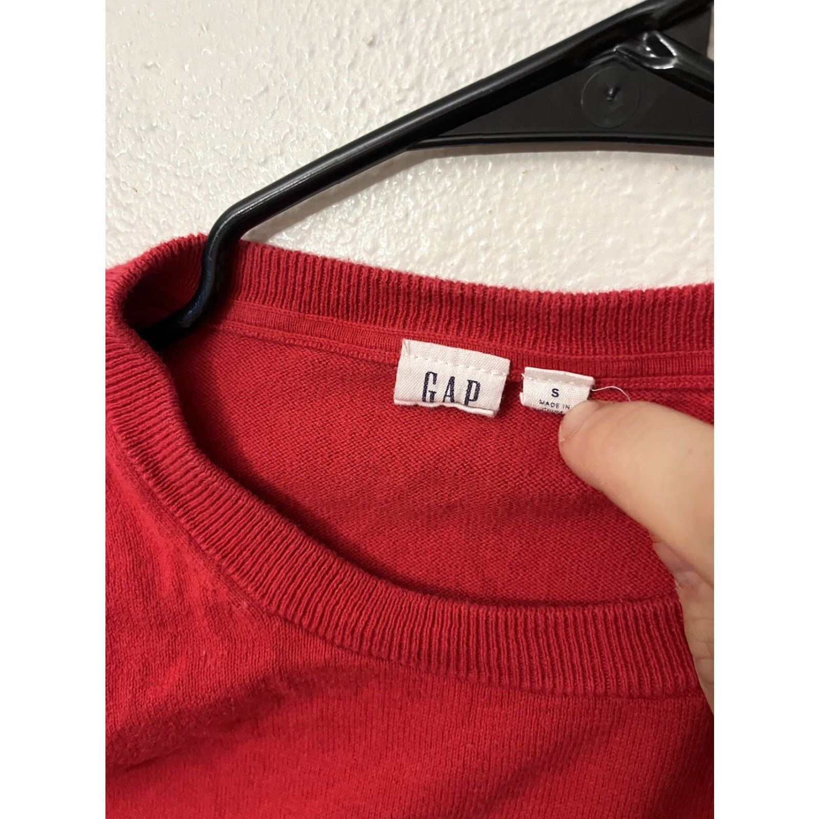 Gap Gap Sweatshirt Small Red Solid Crew Neck Pullover Women Activewear Knit Cotton Blend S - Regular Fit Size S / US 4 / IT 40 - 3 Thumbnail