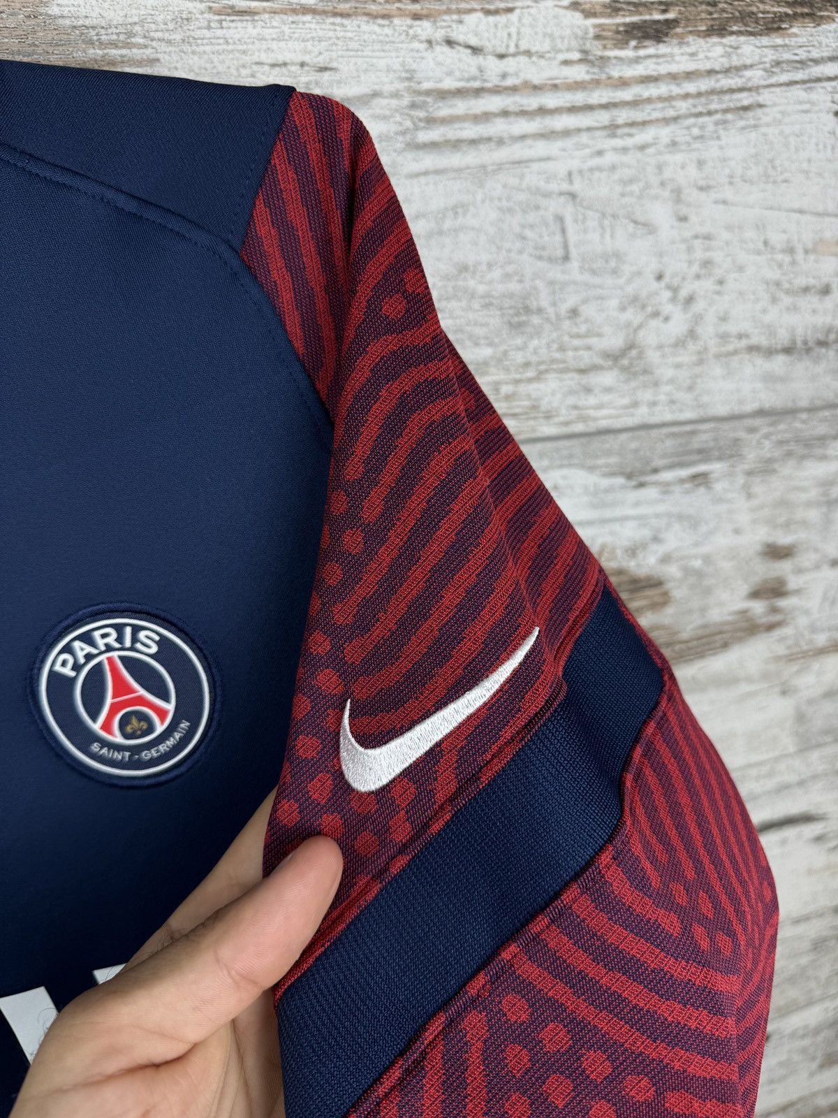 Nike Mens Vintage Nike Paris Saint-Germain Soccer jersey T-shirt Size US L / EU 52-54 / 3 - 11 Thumbnail