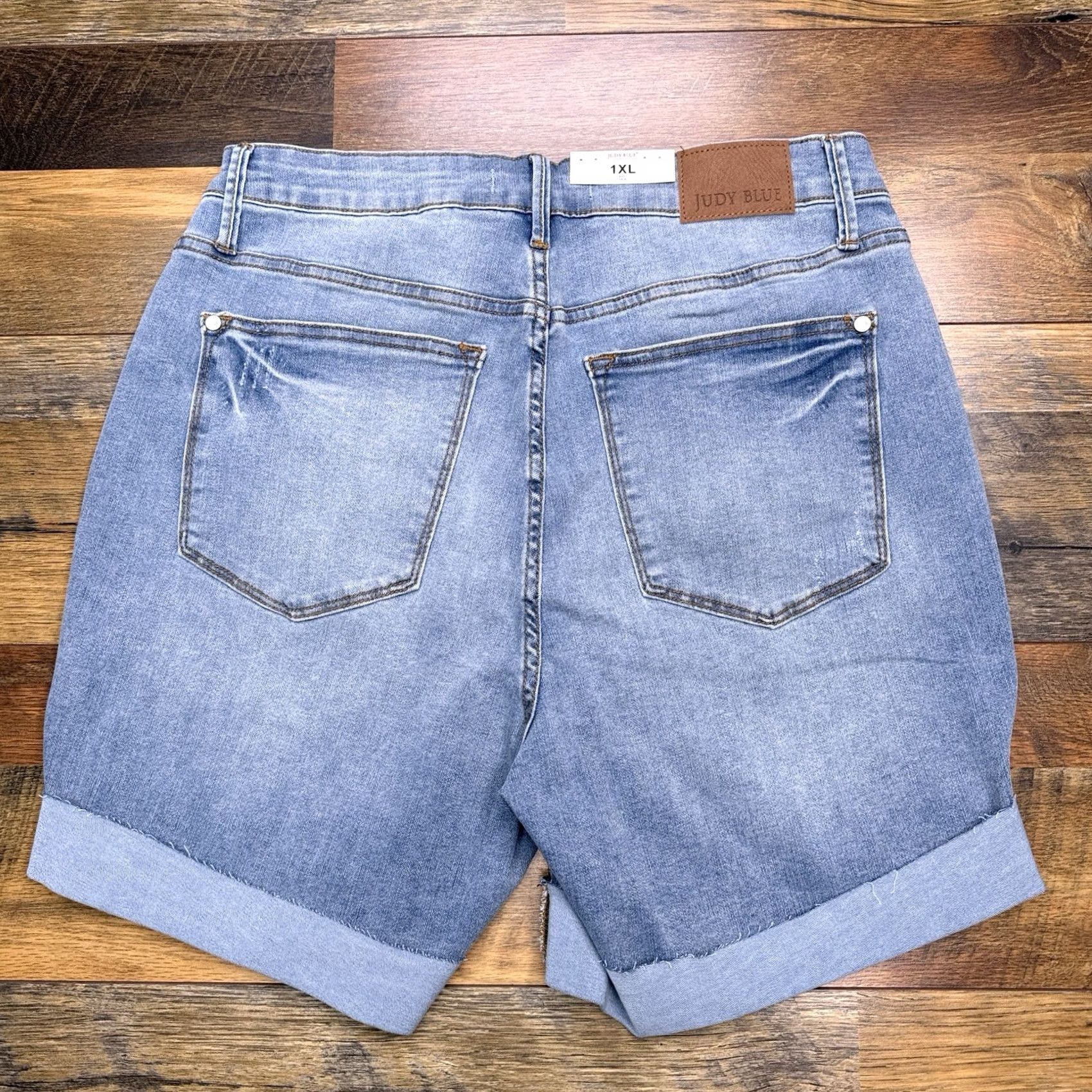 Vintage Judy Blue High Waisted Cut Off Shorts Womens 1XL Cuffed Denim Blue 31 in Inseam 6.5 in 5-Pocket Rock/Bohemian Summer Size 40" / US 18 - 2 Thumbnail