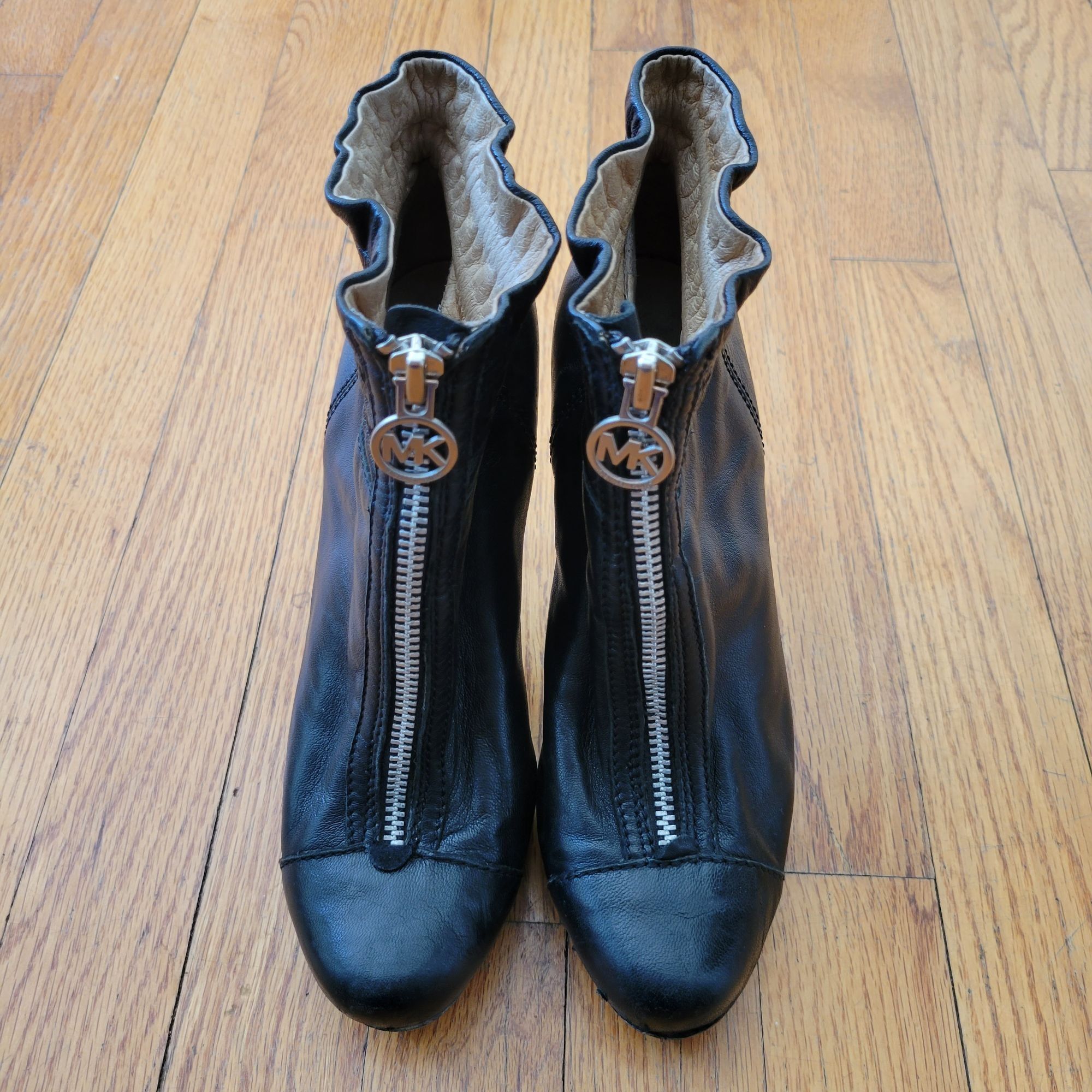 Michael Kors Michael Kors 7M Black Leather Ankle Boots Full Zip Stiletto Size US 7 / IT 37 - 2 Thumbnail