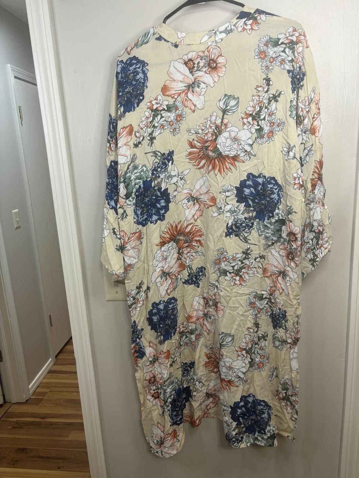 Designer Preloved Kori America Women’s Kimono size medium Size ONE SIZE - 4 Thumbnail