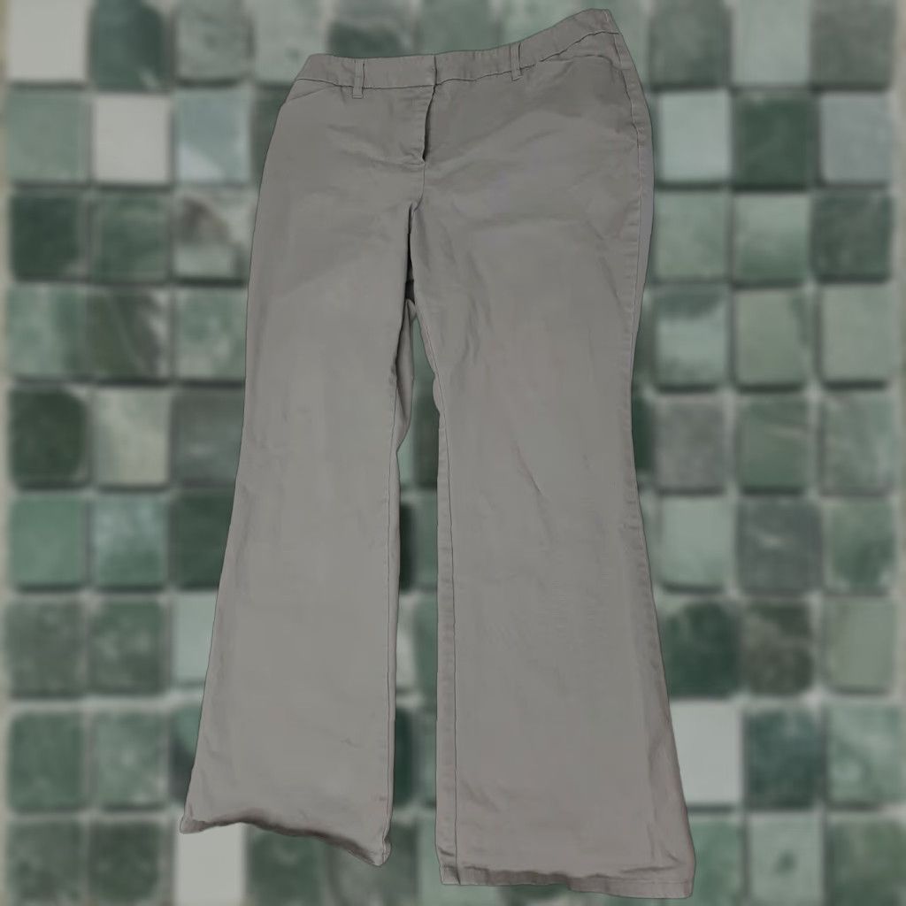 Vintage Chico's Pants Size 1.5 Short Gray Womens Carpenter Casual Zip Regular 1.5 Stain Discounted Size 26" / US 2 / IT 38 - 1 Thumbnail