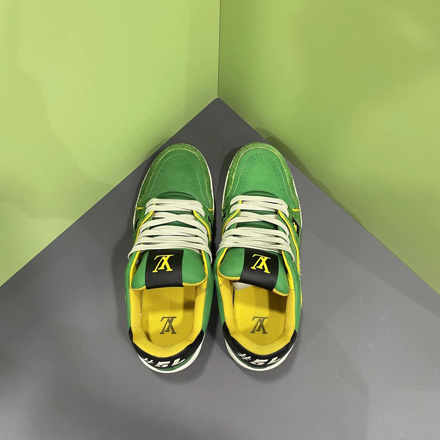 Louis Vuitton LOUIS VUITTON LV Trainer #54 Yellow Green Oregon K15 Size US 8 / EU 41 - 7 Thumbnail