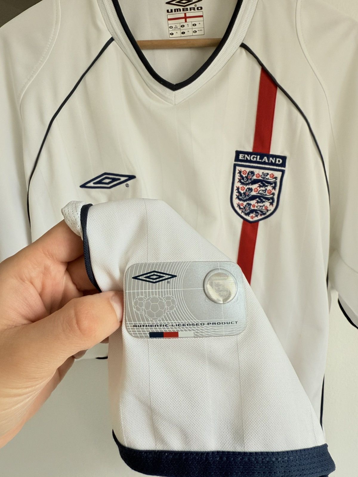 Umbro × Vintage Vintage Umbro England 2002 Soccer Jersey Size US XL / EU 56 / 4 - 4 Thumbnail