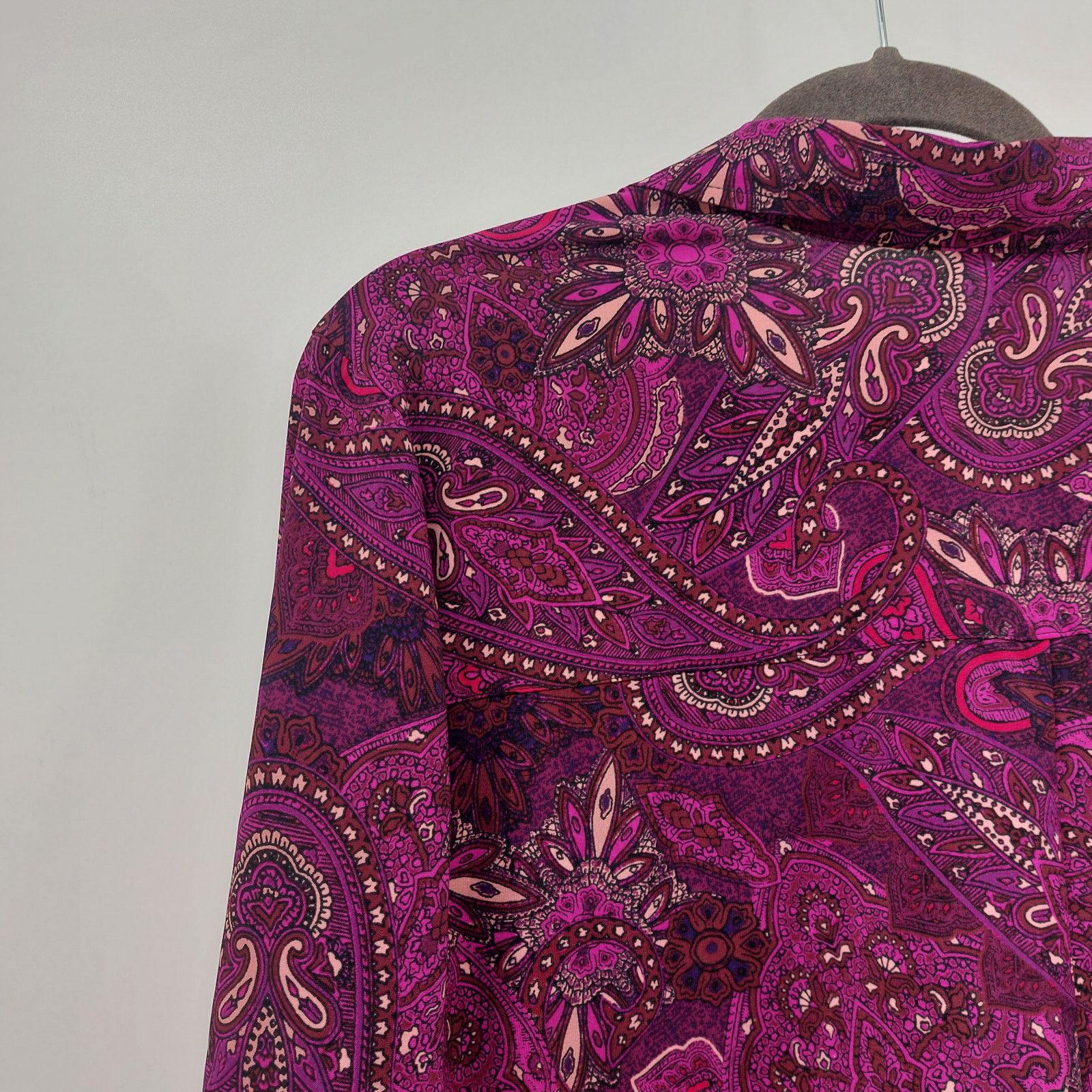 Other Catherines Womens Pink Paisley Blouse 3x (26/28W) Button-Tab Size 3XL / US 20-22 - 9 Thumbnail
