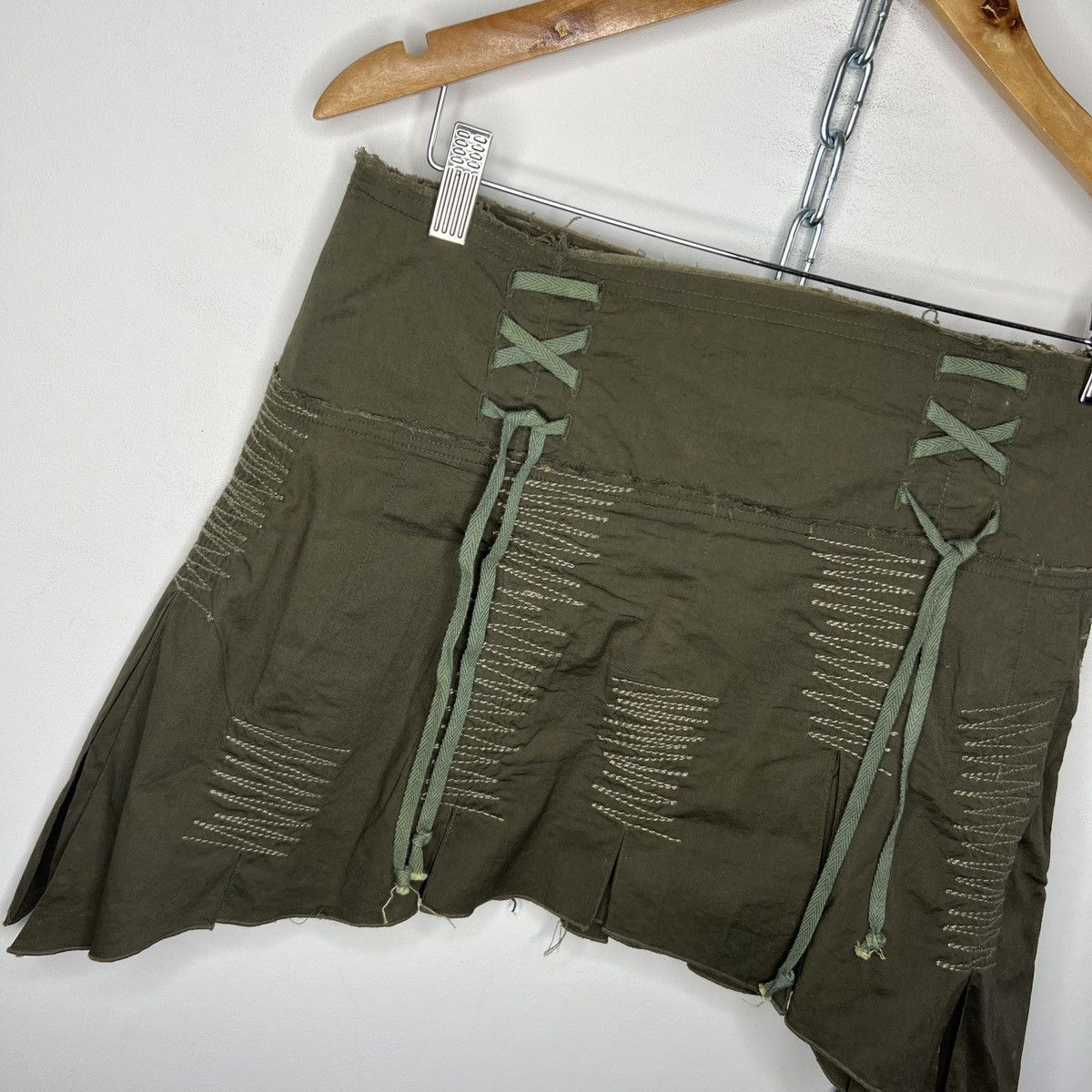 Japanese Brand Tactical asymmetric patchwork cargo mini skirt y2k 00s Size 30" / US 8 / IT 44 - 3 Thumbnail