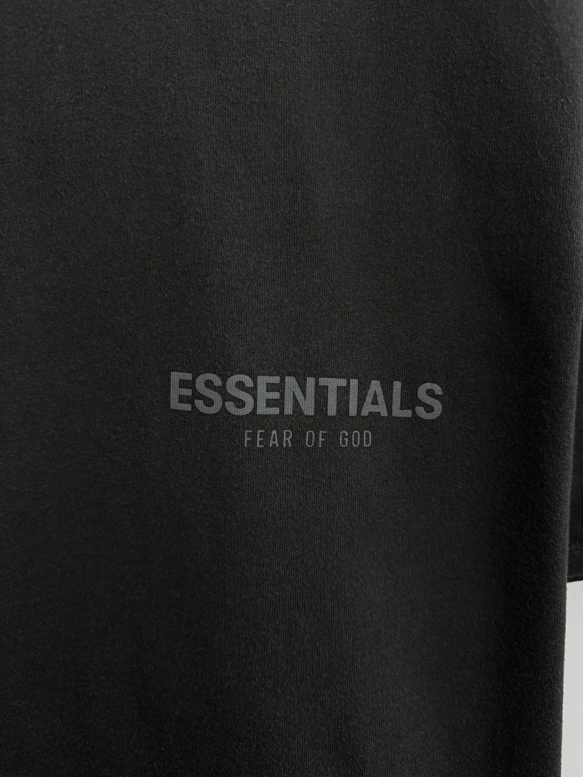 Essentials 🇺🇸 Essentials Fear Of God Y2K T-Shirt Hype Rare Retro Size US M / EU 48-50 / 2 - 4 Thumbnail