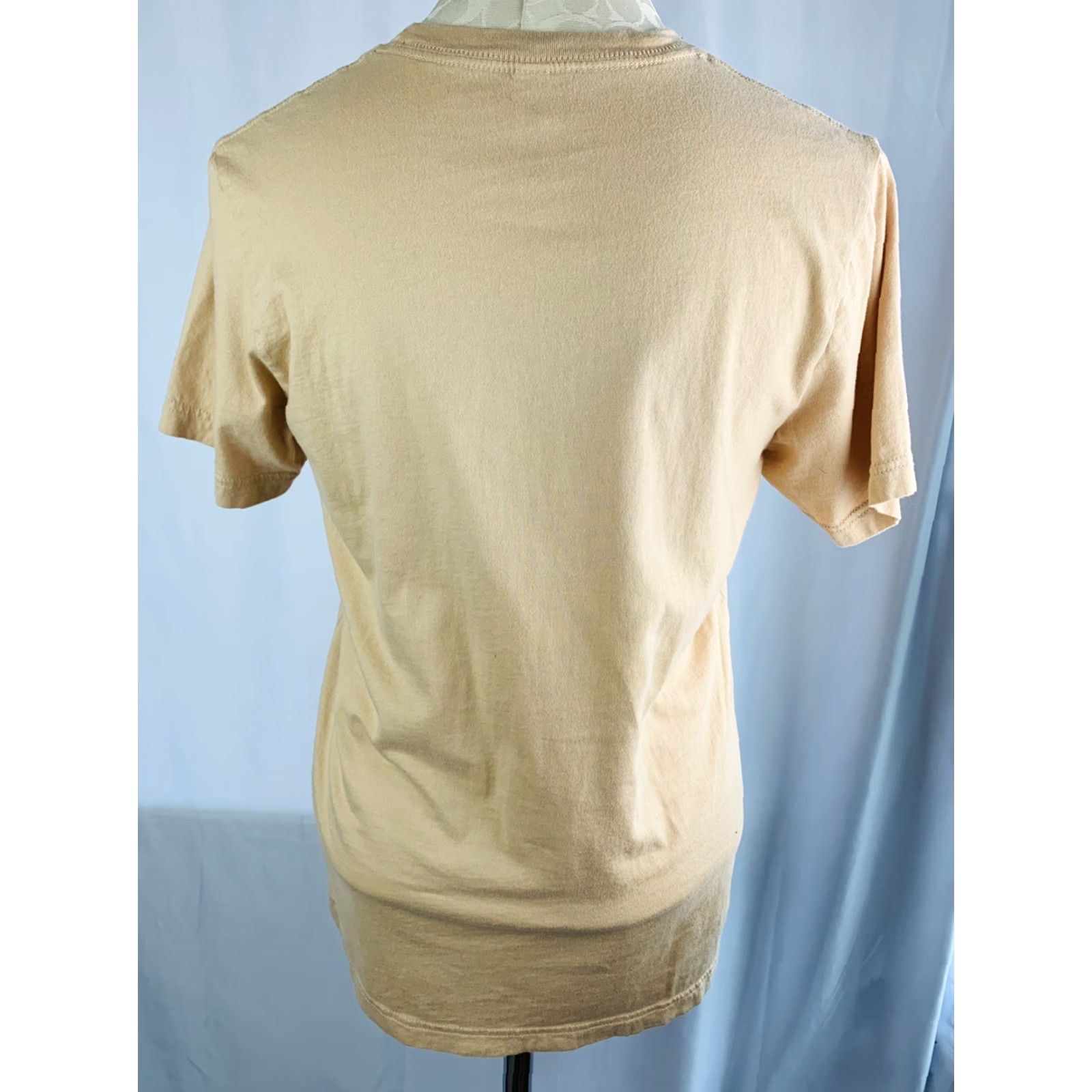 Vintage Bella + Canvas Women's Tshirt Medium Beige Animal Lip Graphic Short Sleeve Size M / US 6-8 / IT 42-44 - 5 Thumbnail