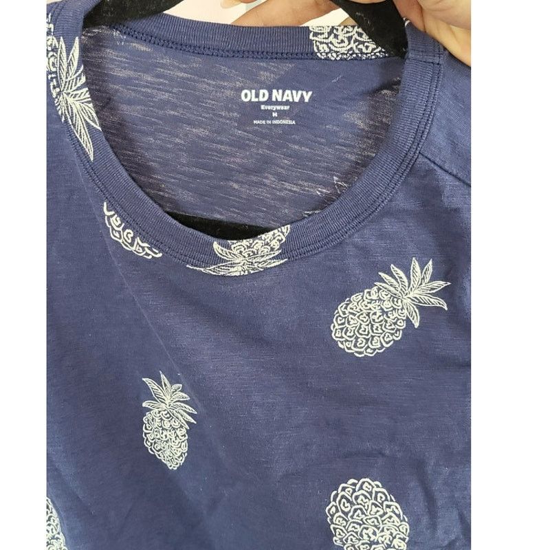 Old Navy Old Navy Blue Pineapple Short Sleeve Top Size M Size M / US 6-8 / IT 42-44 - 3 Thumbnail