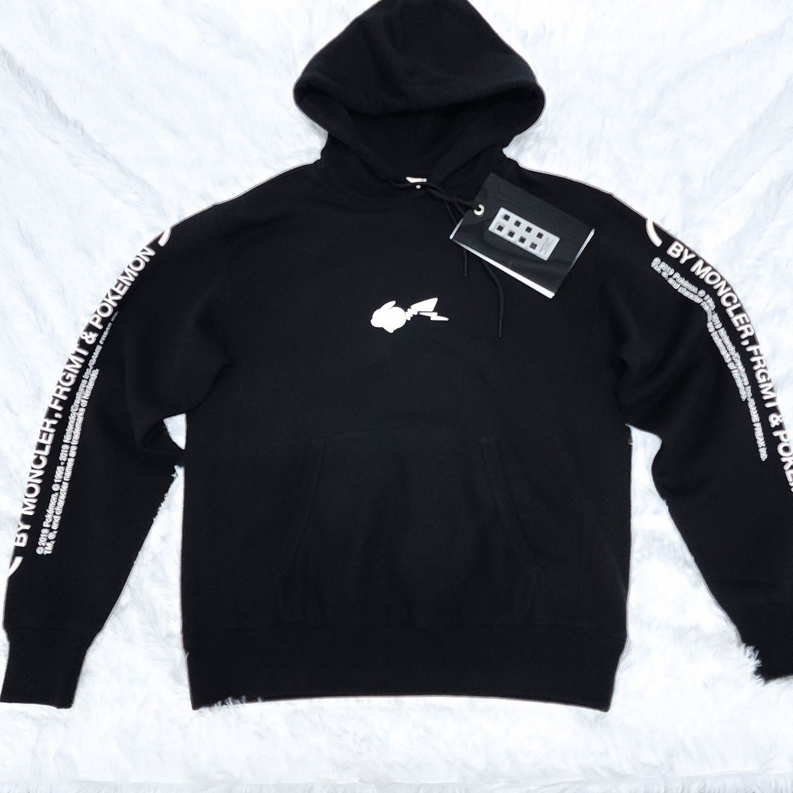 Moncler Moncler x Fragment x Pikachu Hoodie Black | S | MSRP $860 Size US S / EU 44-46 / 1 - 1 Thumbnail