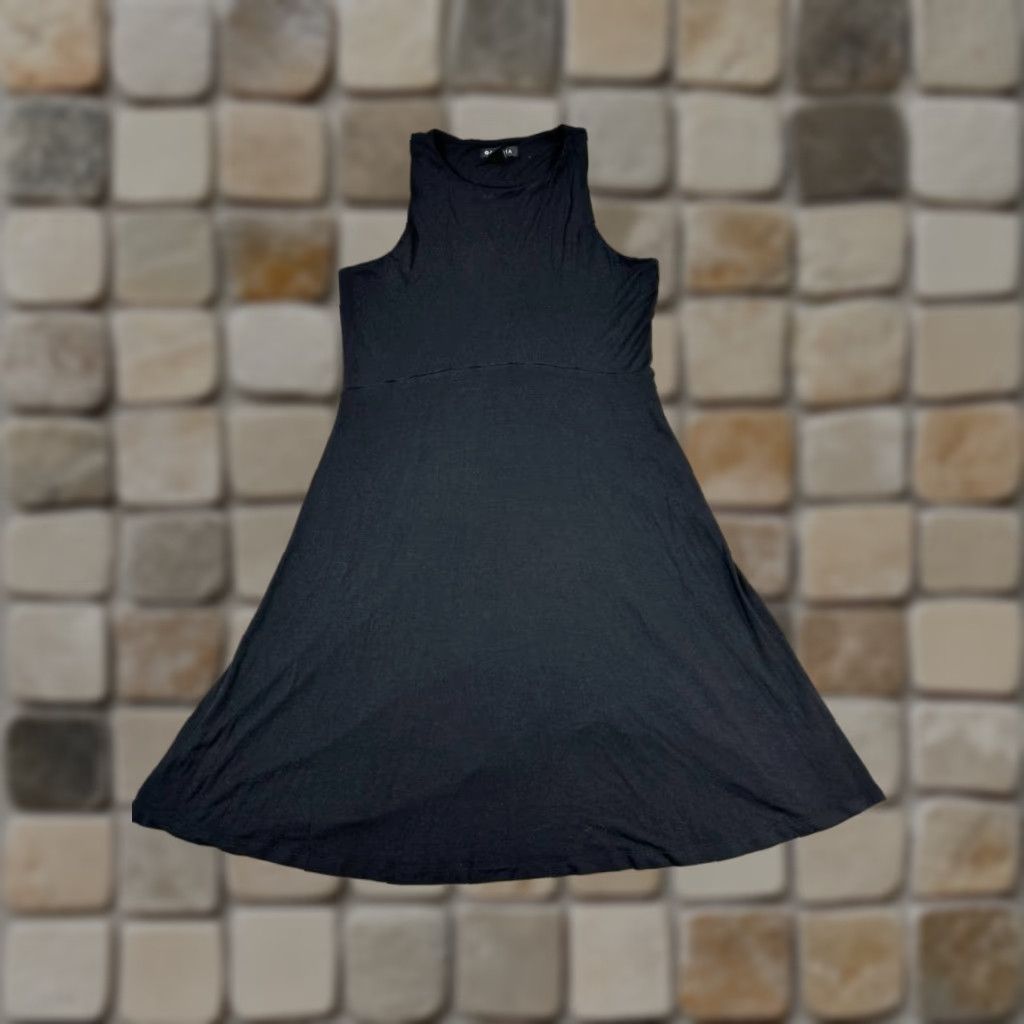 Athleta Athleta Dress Womens Medium Black Blouson Size M / US 6-8 / IT 42-44 - 1 Thumbnail