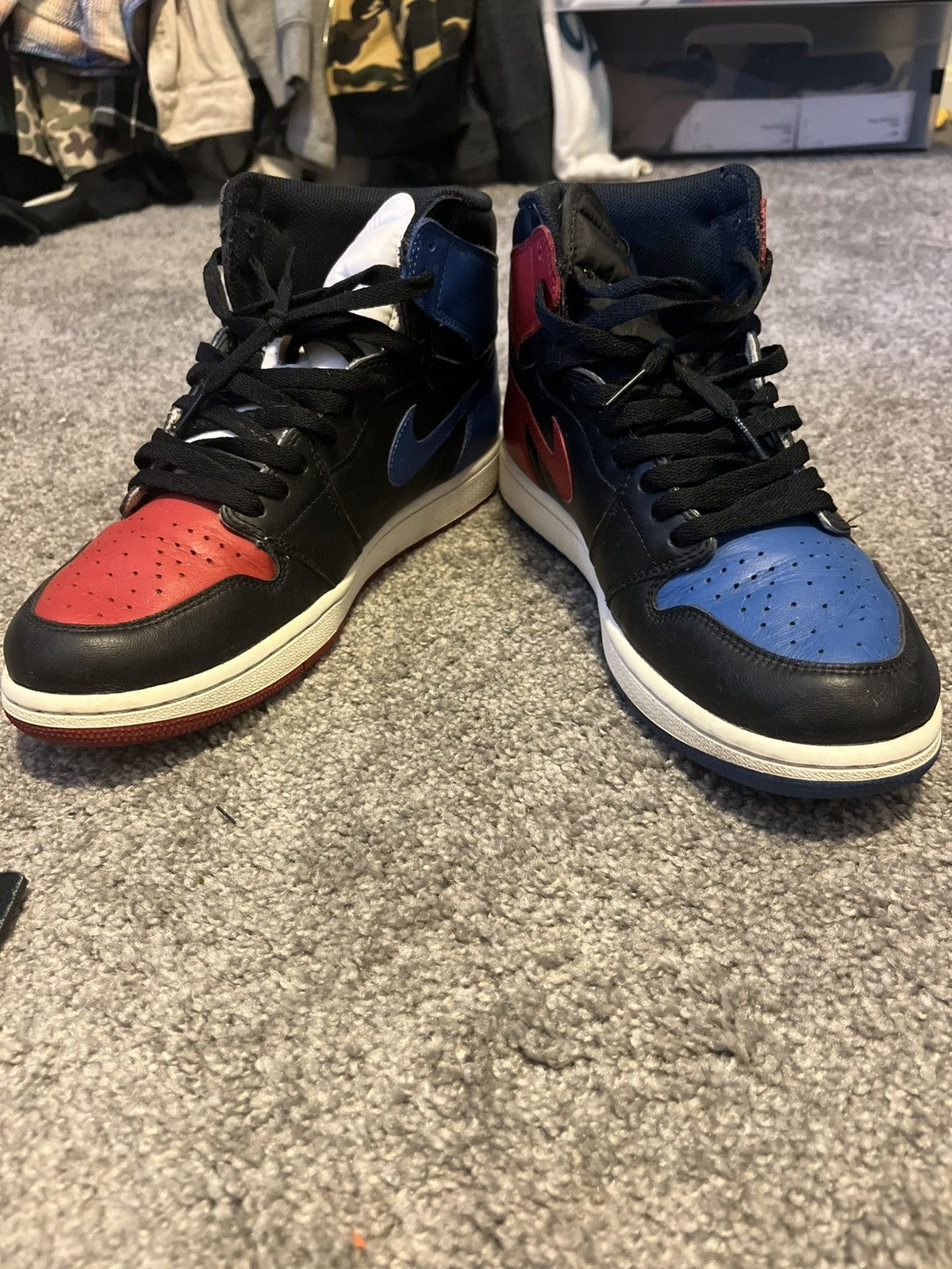 Jordan Brand Air Jordan 1 top 3 Size US 10.5 / EU 43-44 - 3 Thumbnail