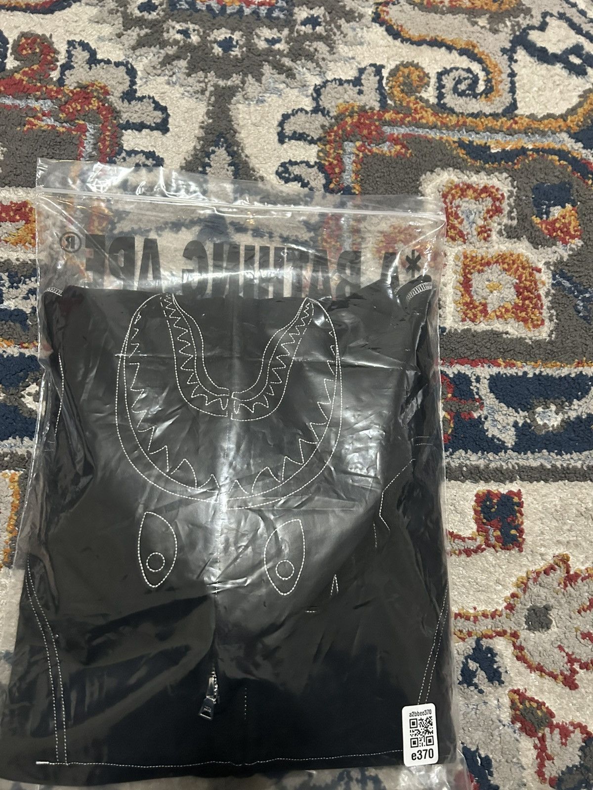 Bape BAPE Exclusive GOAT Contrast Stitching Hoodie Size US L / EU 52-54 / 3 - 2 Thumbnail