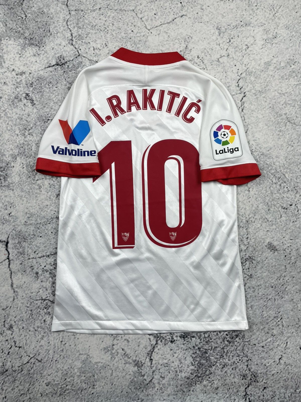 Nike Nike S Sevilla FC 20/21 Home #10 Rakitic Jersey eg Size US S / EU 44-46 / 1 - 1 Thumbnail