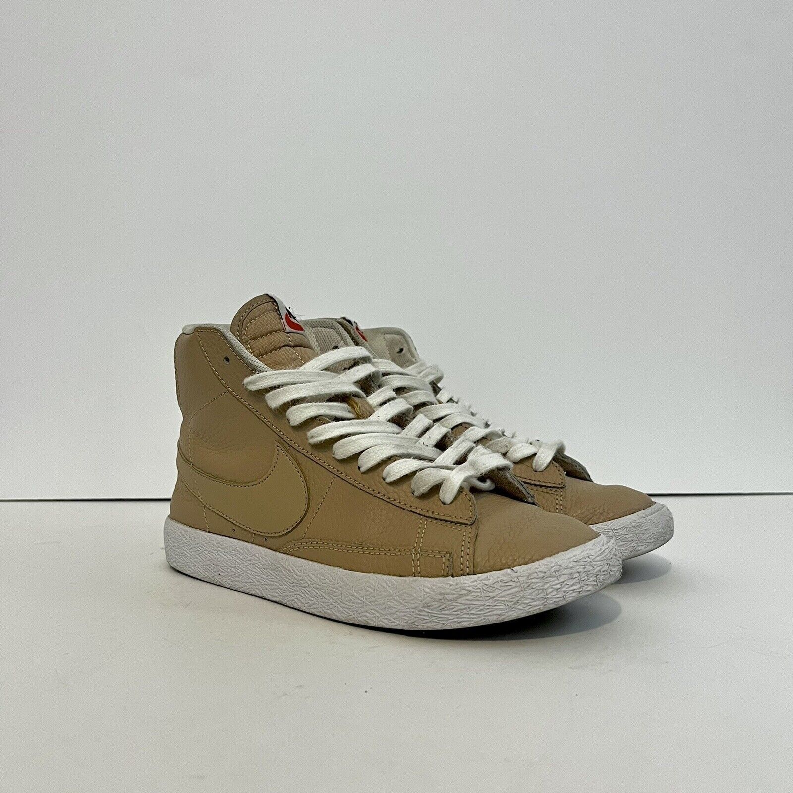 Nike 2016 Nike Blazer Leather Mid GS Linen 895850 202 Rare 5Y 6.5 Size US 6.5 / IT 36.5 - 3 Thumbnail
