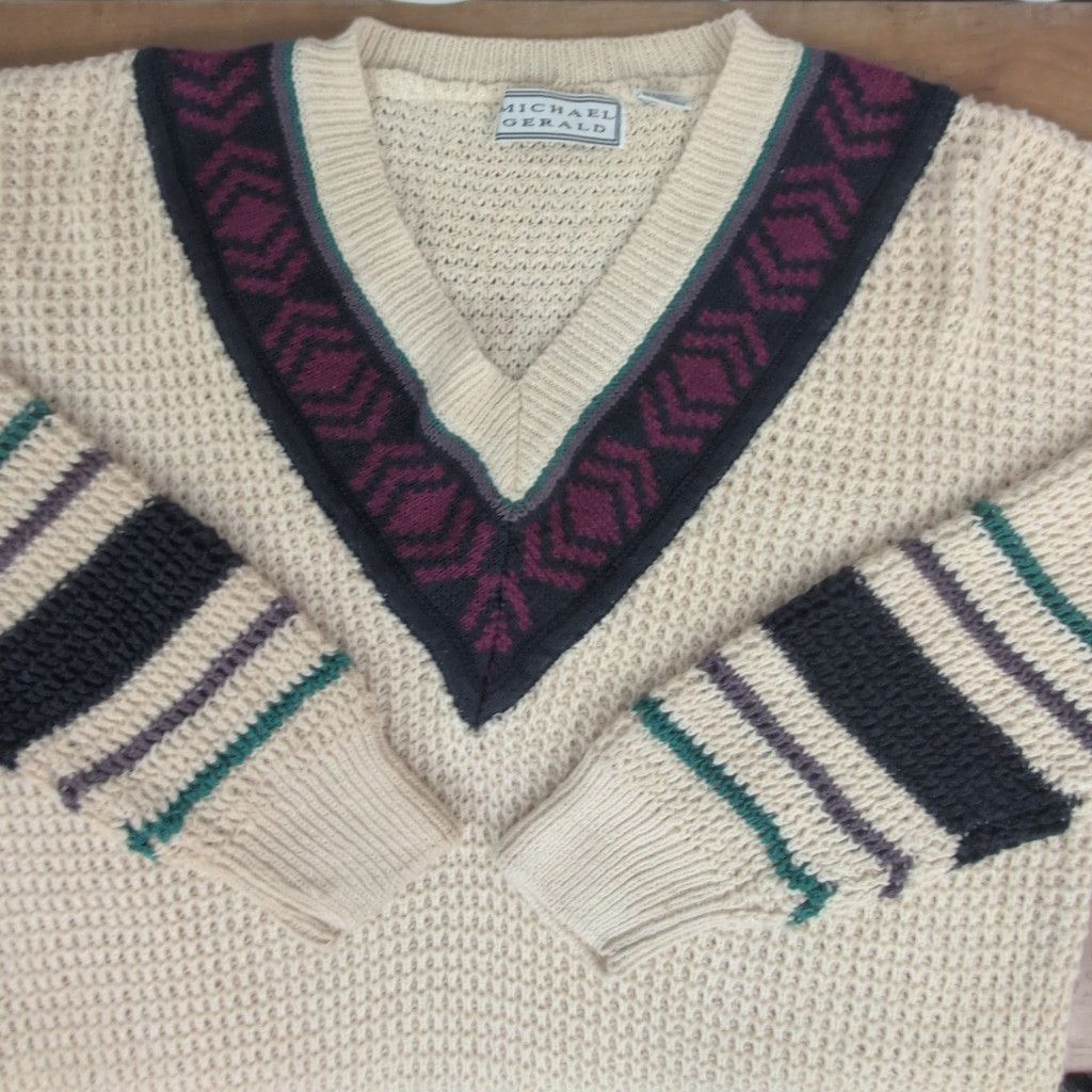 Vintage Men's Crochet Knit Vintage Michael Gerald V Neck Sweater L Size US L / EU 52-54 / 3 - 3 Thumbnail