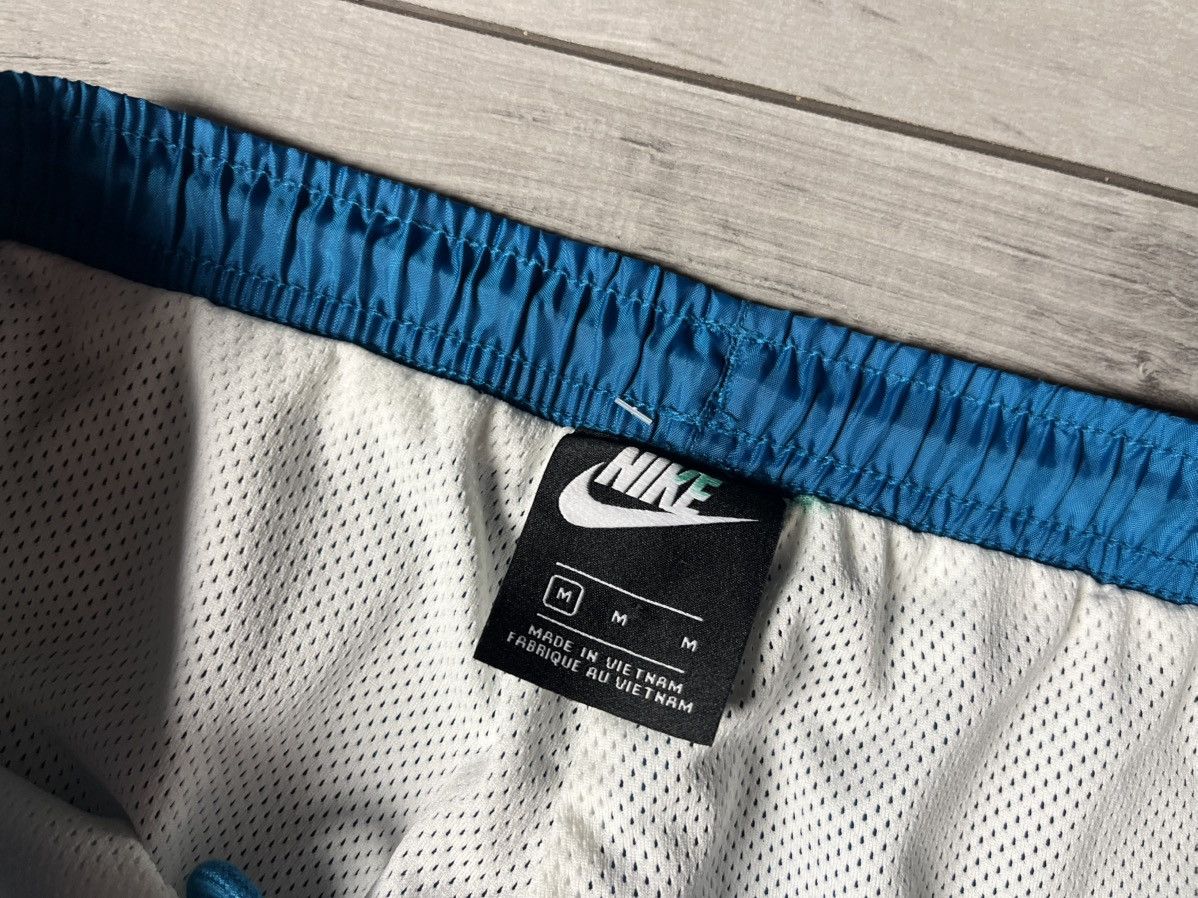 Nike Nike sweatpants nylon drill streetwear size medium Size US 32 / EU 48 - 4 Thumbnail