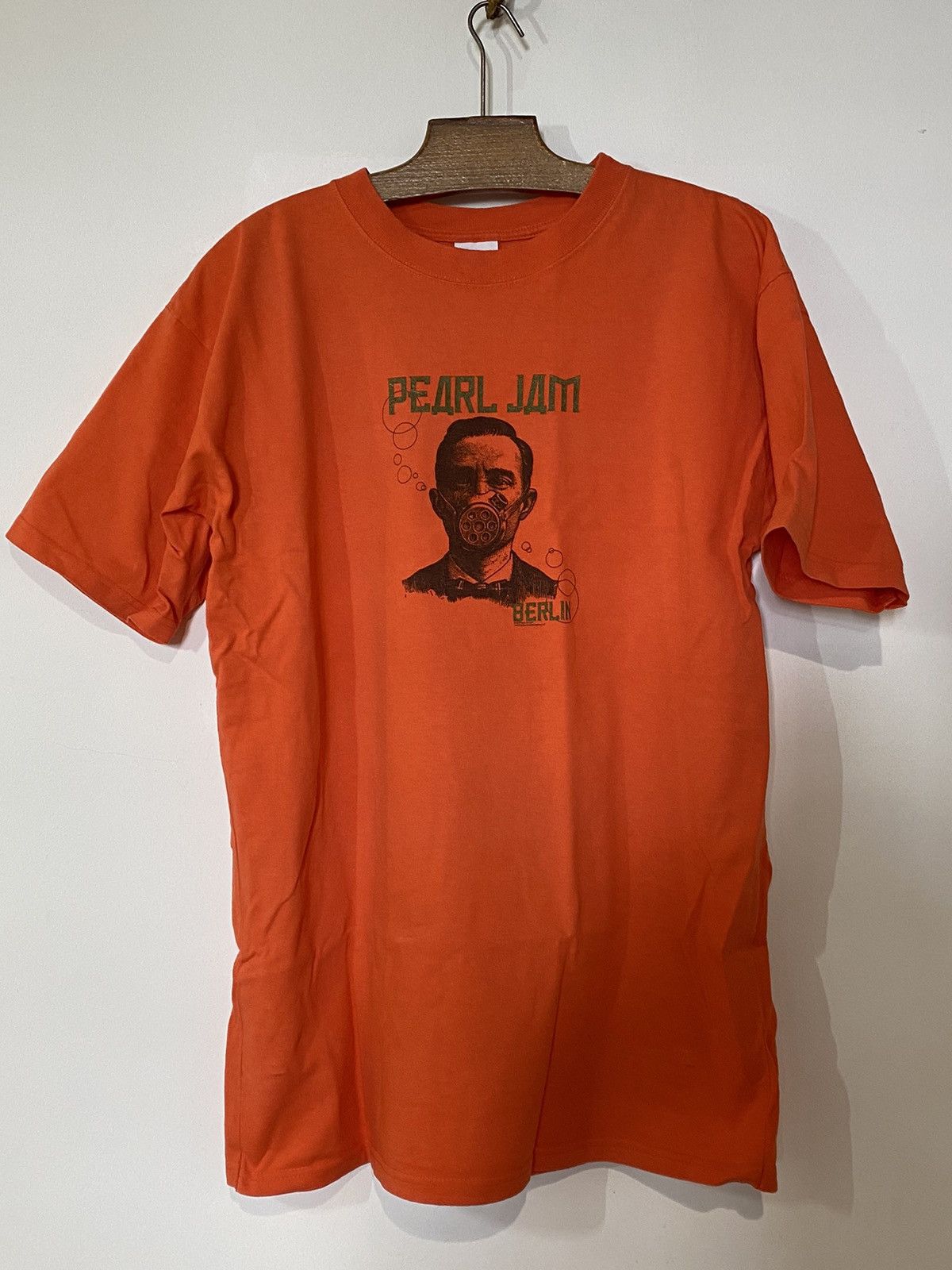 Band Tees Pearl Jam Berlin late 90s vintage Size US XL / EU 56 / 4 - 1 Thumbnail