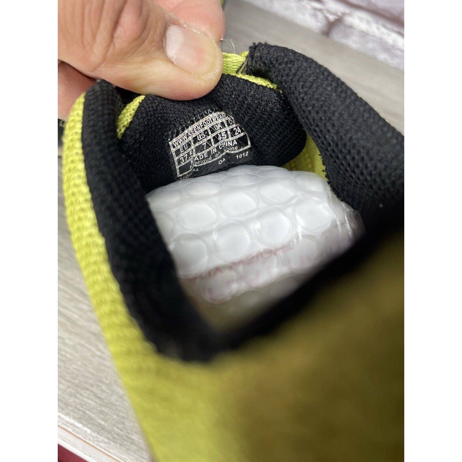 KEEN Keen Yellow Lime Mesh Black Lace Trail Athletic Sneakers Wom Size US 7 / IT 37 - 8 Thumbnail