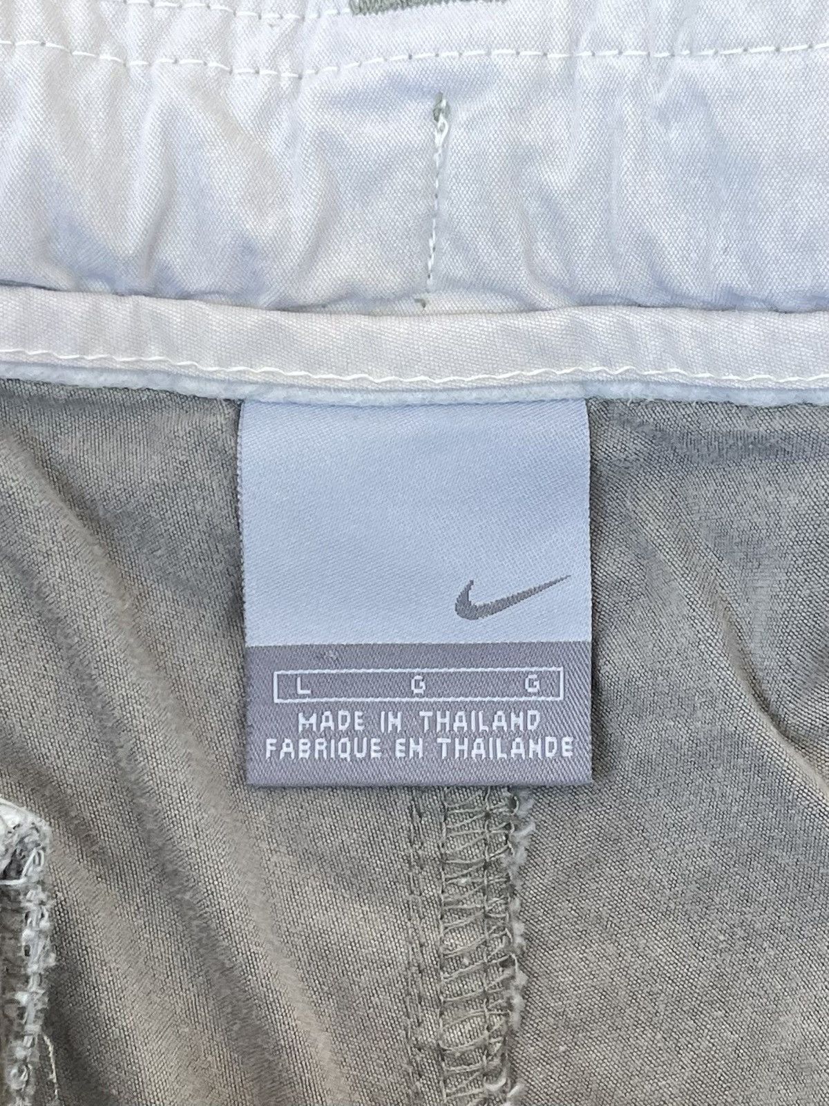 Nike Vintage Nike Swoosh Cargo Pants Y2K Skate Size US 34 / EU 50 - 2 Thumbnail