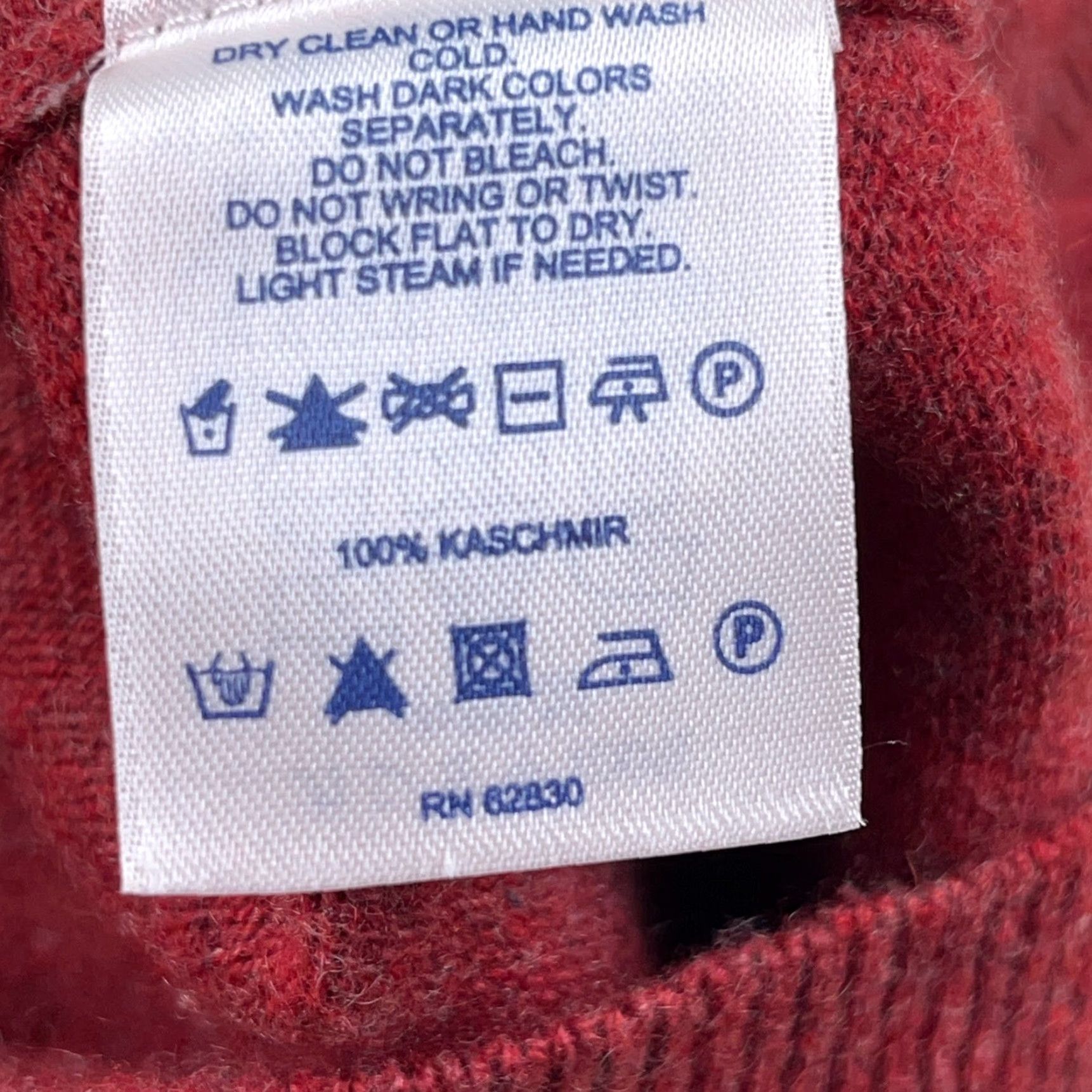 Lands' End Lands' End Men XL Red Cashmere V-Neck Vest Knit Sweater Size US XL / EU 56 / 4 - 6 Thumbnail
