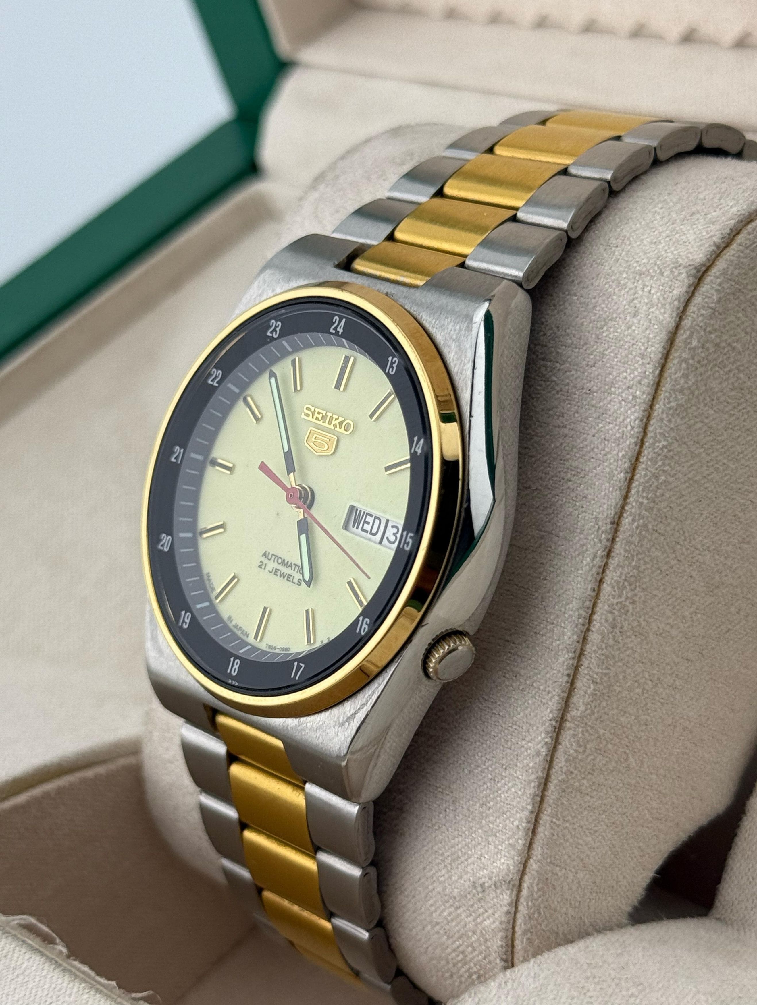 Seiko Classic Men's Wrist Watch|Luminous Dial Size 36 - 5 Thumbnail