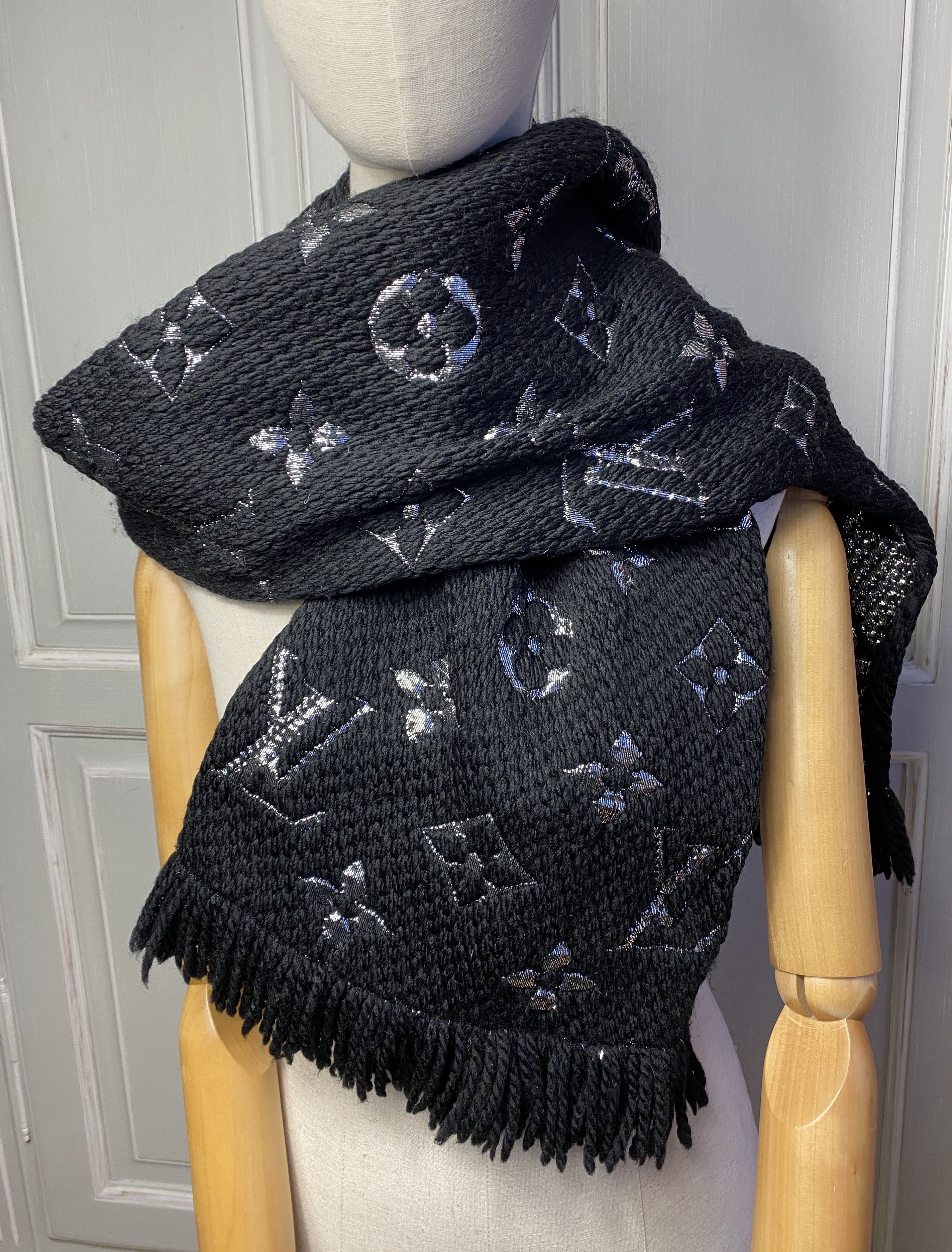 Louis Vuitton Louis Vuitton logomania wool scarf Size ONE SIZE - 1 Thumbnail