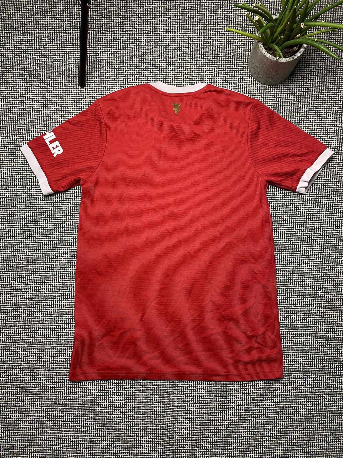 Adidas Manchester United adidas soccer jersey Size US M / EU 48-50 / 2 - 14 Thumbnail