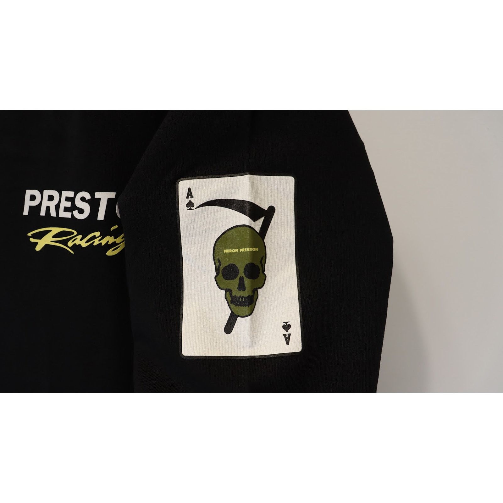 Heron Preston o1rshd1 Preston Racing Short Sleeve T-Shirt in Black White Size US L / EU 52-54 / 3 - 8 Thumbnail