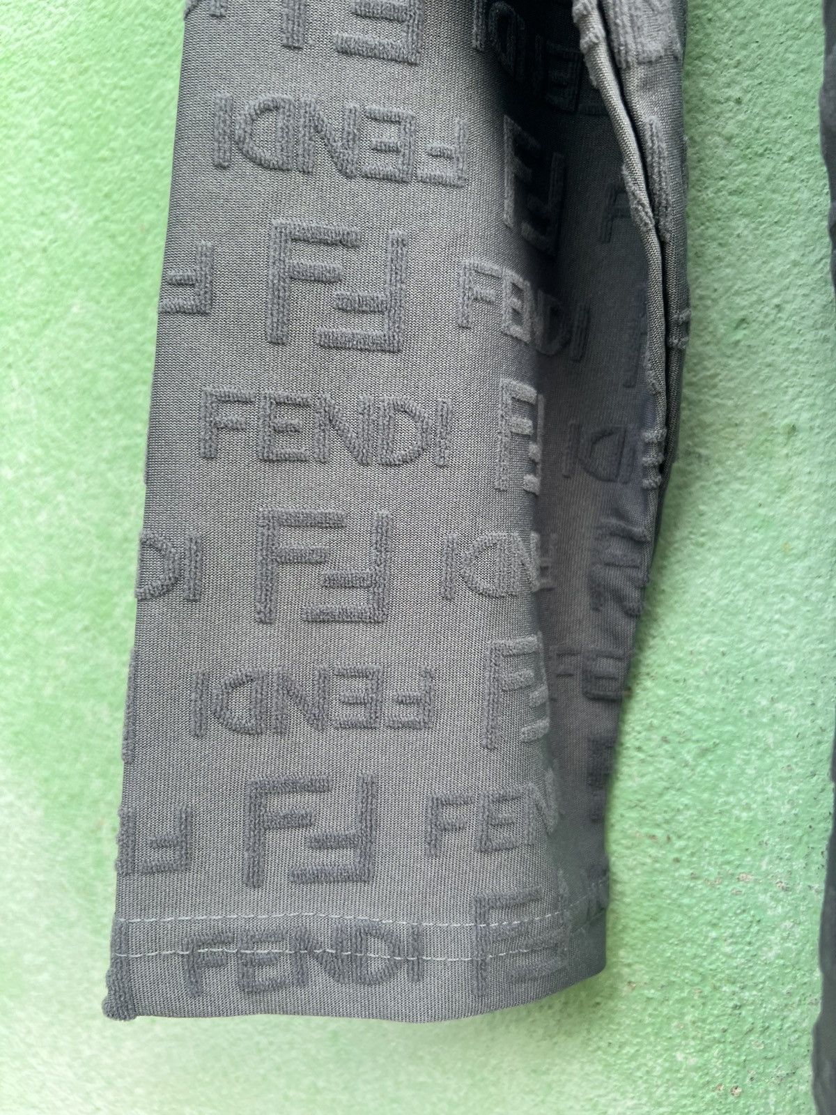 Fendi VINTAGE FENDI JEANS Roma Italy Embossed Monogram MockNeckTop Size M / US 6-8 / IT 42-44 - 18 Thumbnail