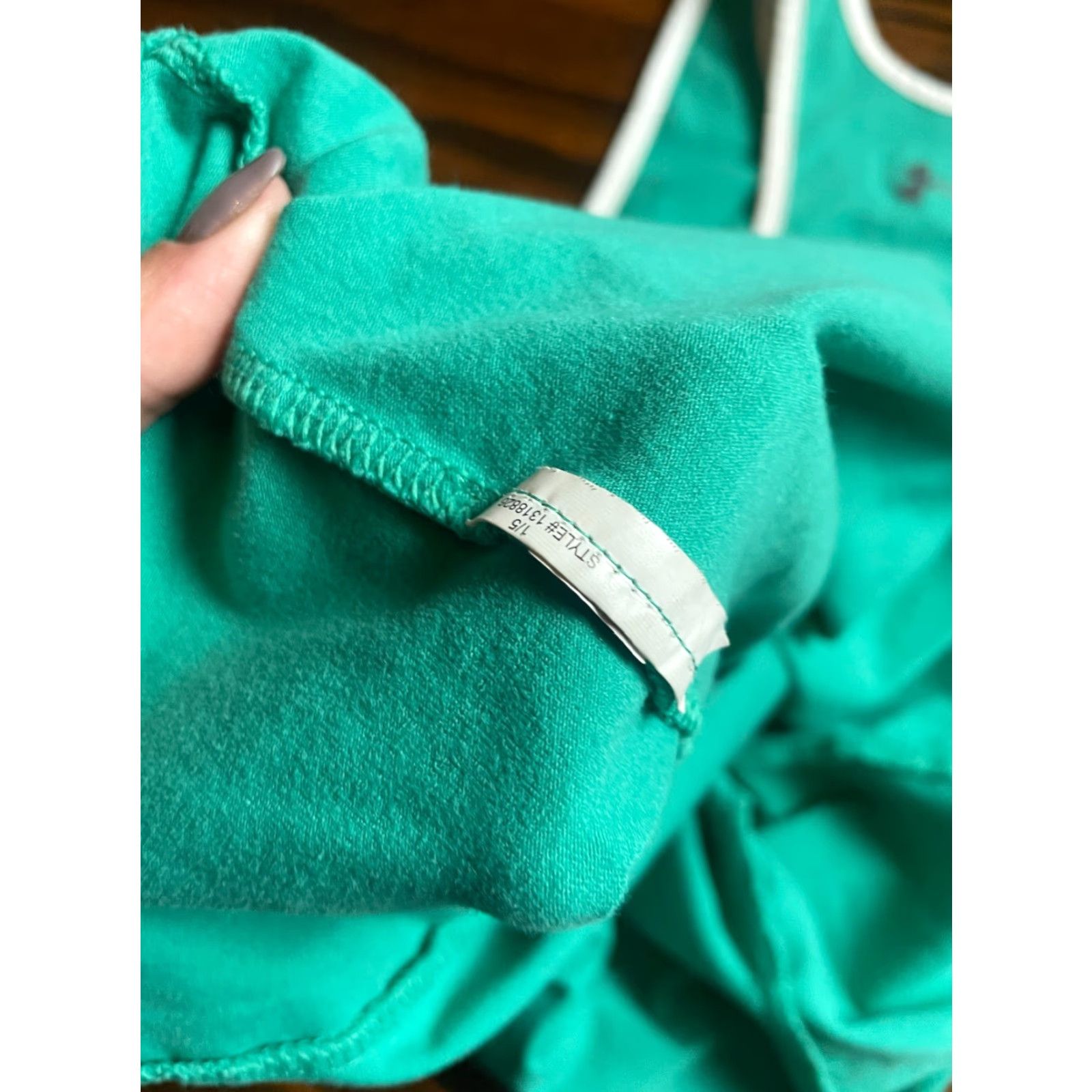 Under Armour Under Armour Shirt Women's XS Green Tank Sleeveless Racerback Scoop Neck Pullover Activewear Size XS / US 0-2 / IT 36-38 - 5 Thumbnail