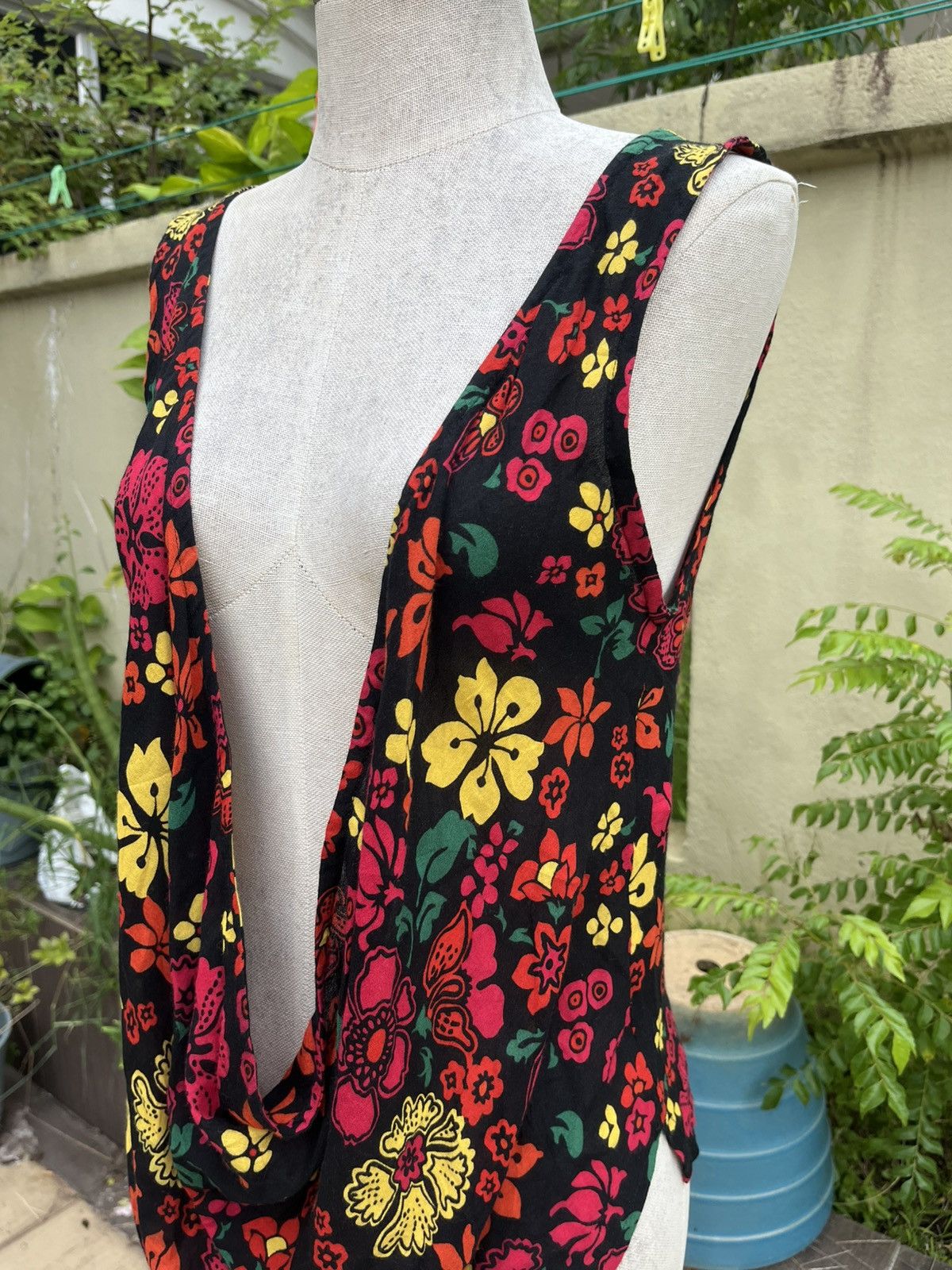 Limi Feu Ss 06’ Black floral printed tank Size S / US 4 / IT 40 - 2 Thumbnail