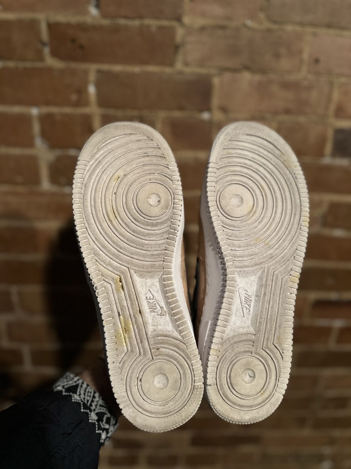 Nike × Riccardo Tisci Ricardo Tisci x Nike Air Force 1 Low Tan Size US 11.5 / EU 44-45 - 4 Thumbnail